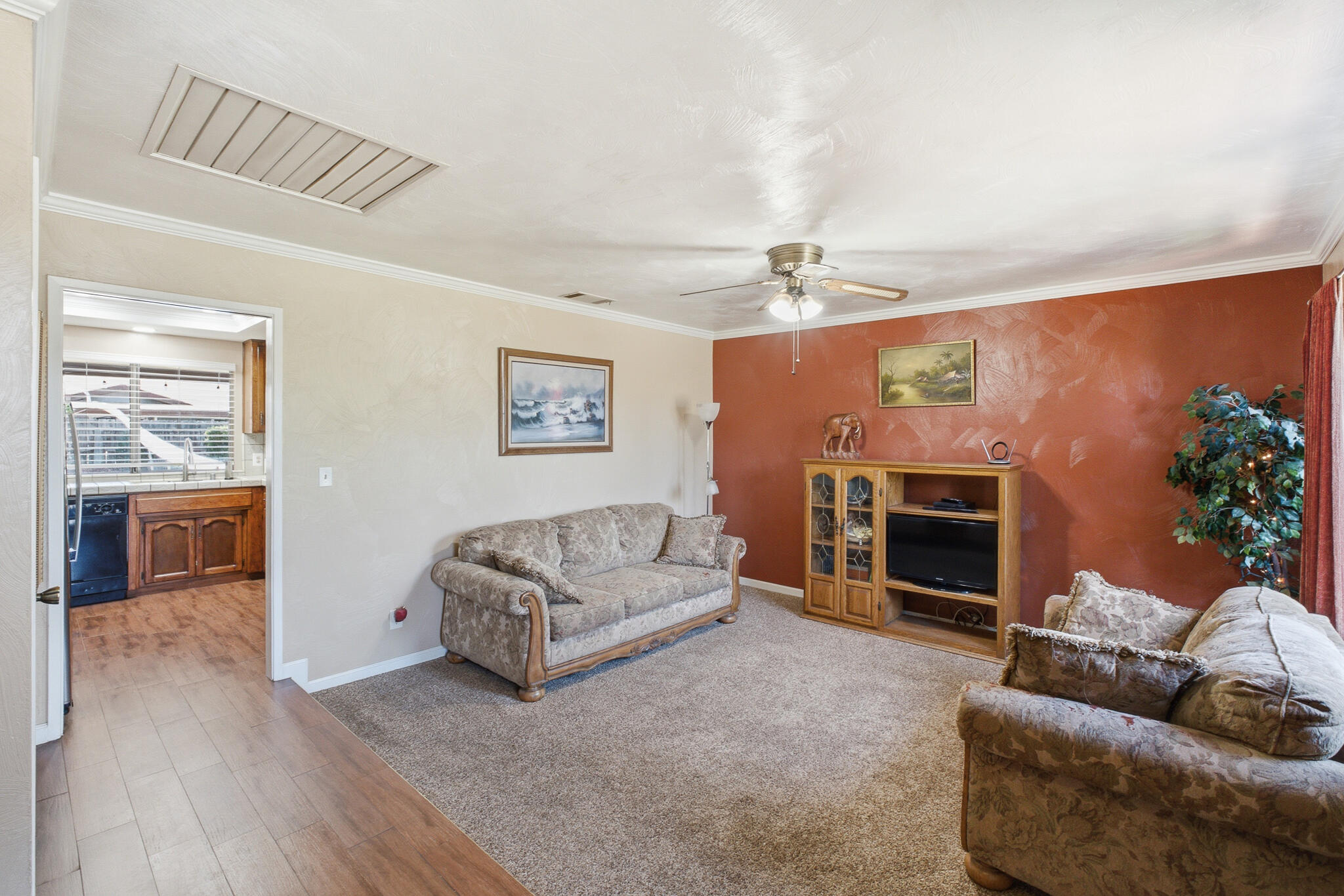 3127 W La Vida Ave, Visalia, CA 93277