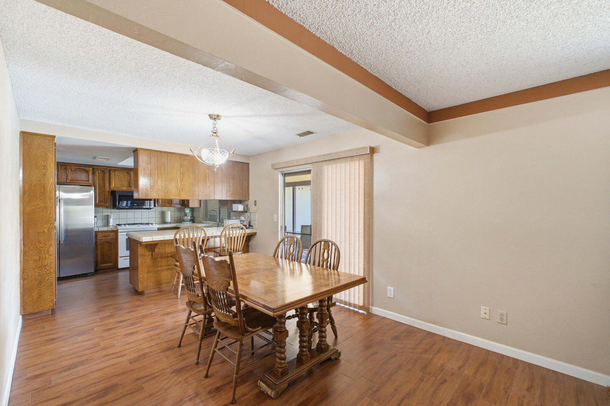3127 W La Vida Ave, Visalia, CA 93277