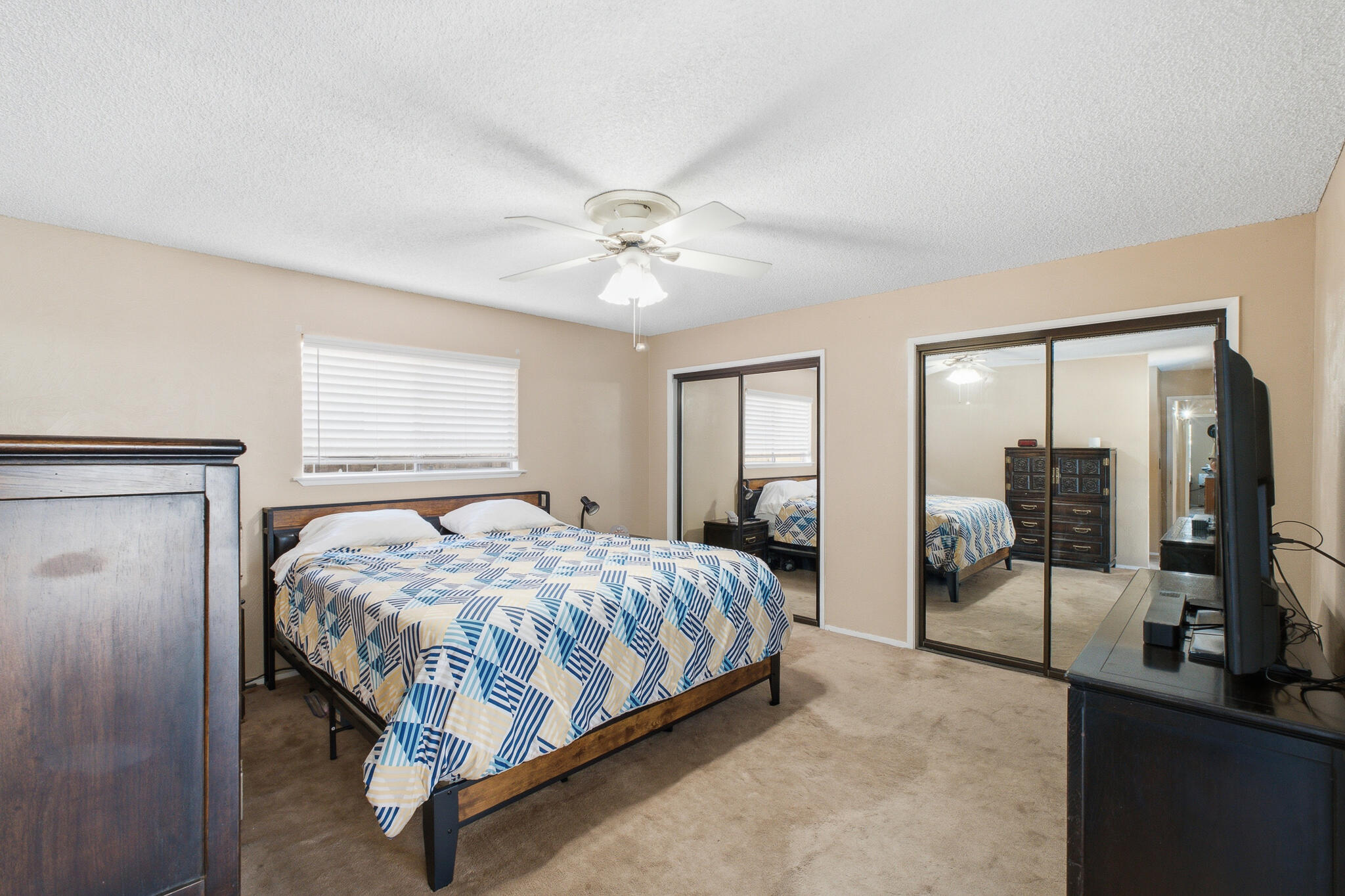 3127 W La Vida Ave, Visalia, CA 93277