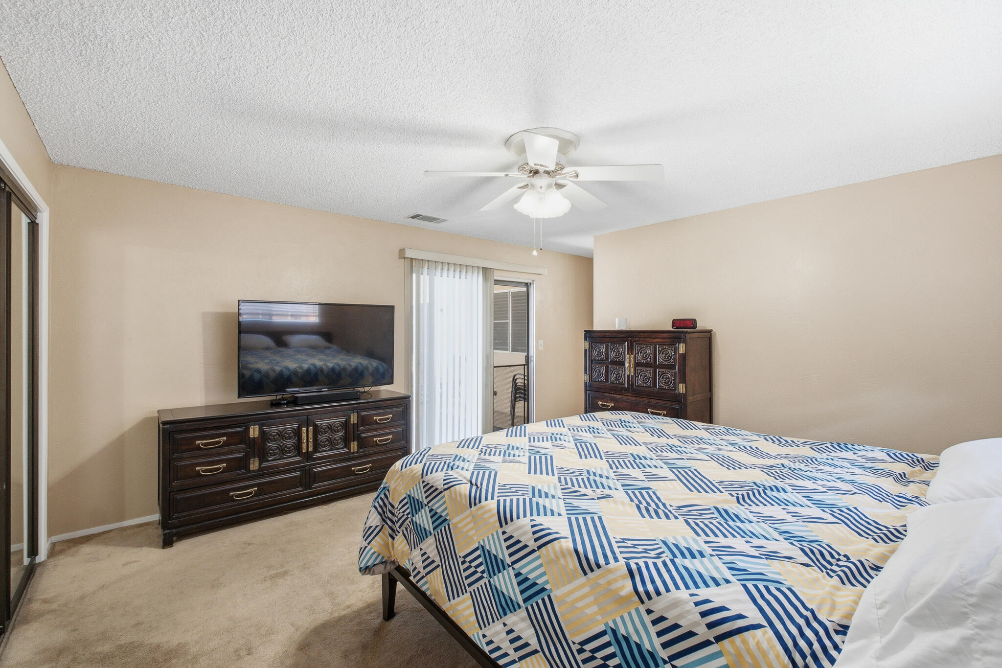 3127 W La Vida Ave, Visalia, CA 93277