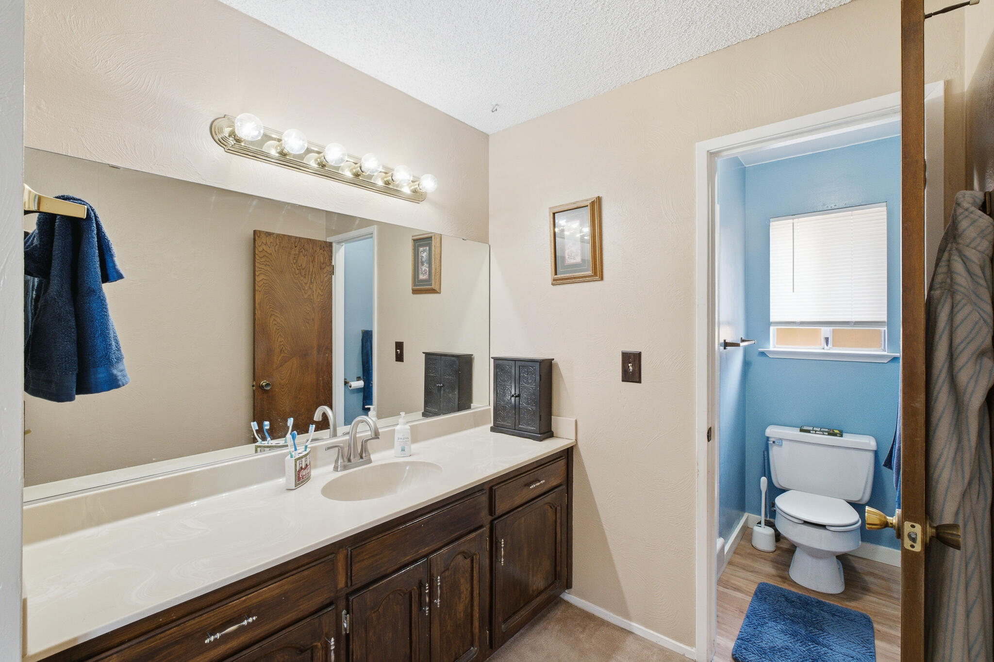 3127 W La Vida Ave, Visalia, CA 93277