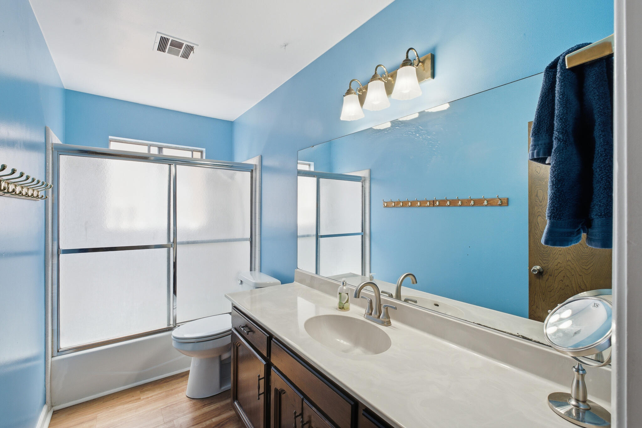 3127 W La Vida Ave, Visalia, CA 93277