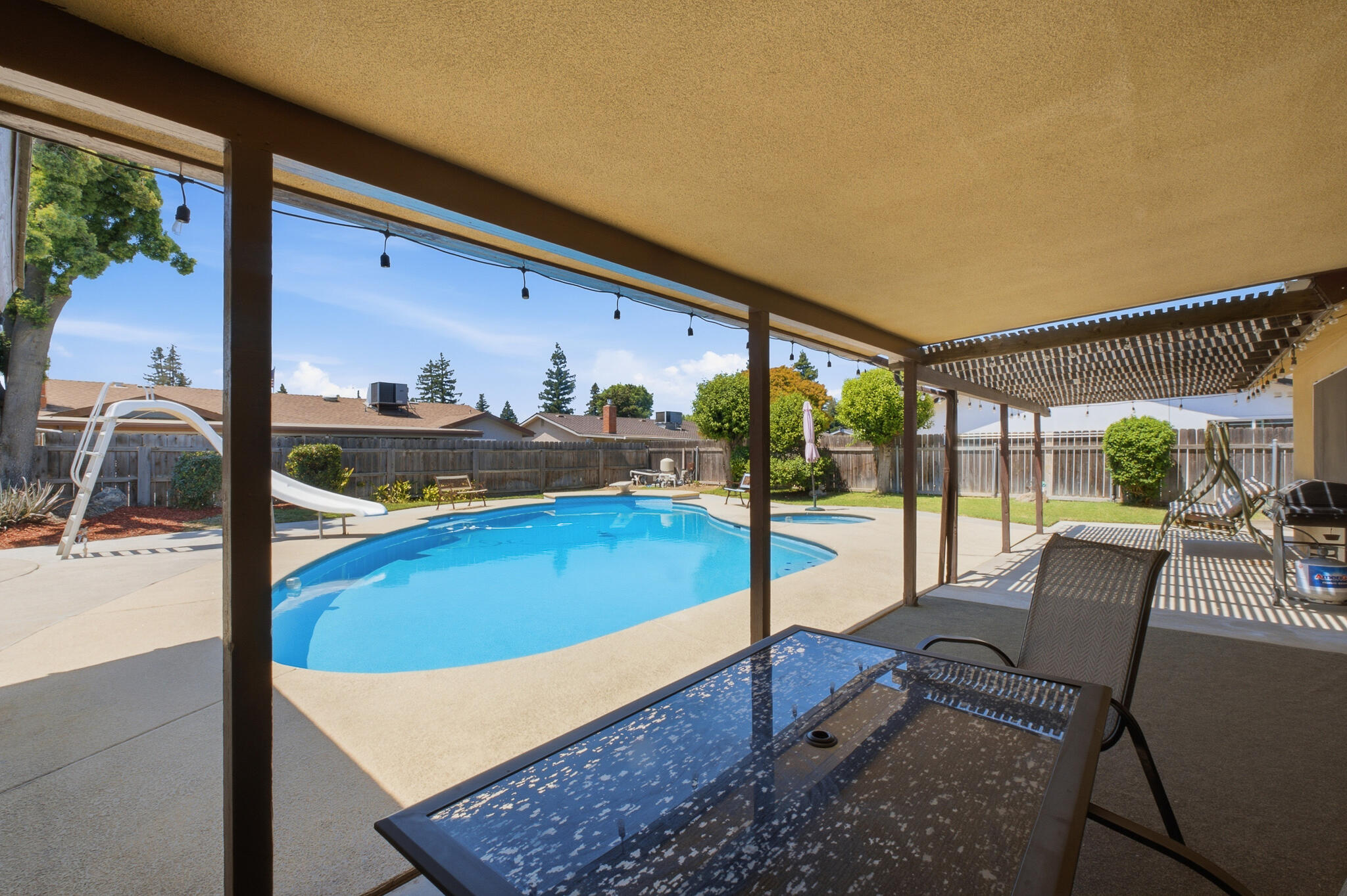 3127 W La Vida Ave, Visalia, CA 93277