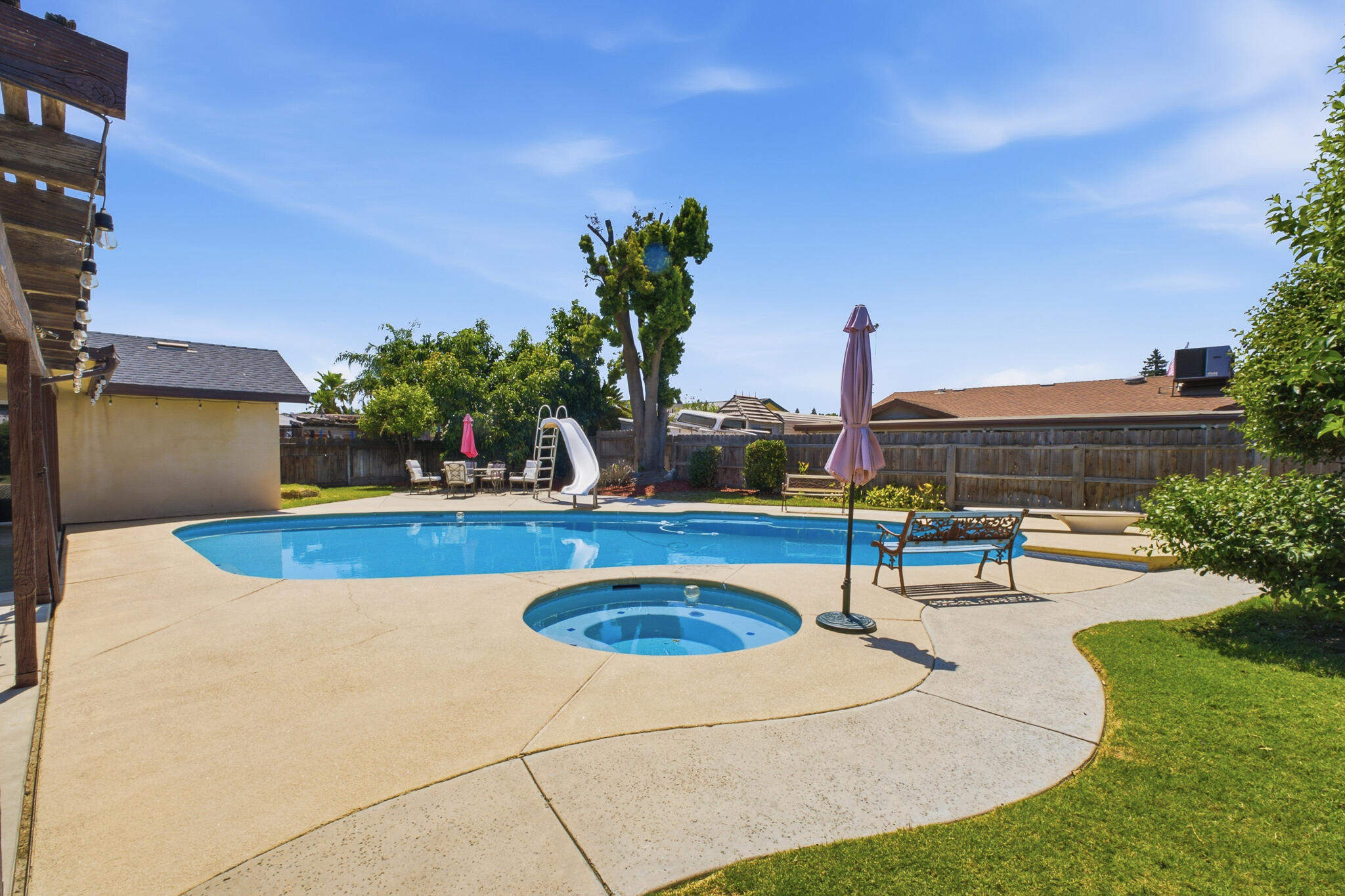 3127 W La Vida Ave, Visalia, CA 93277