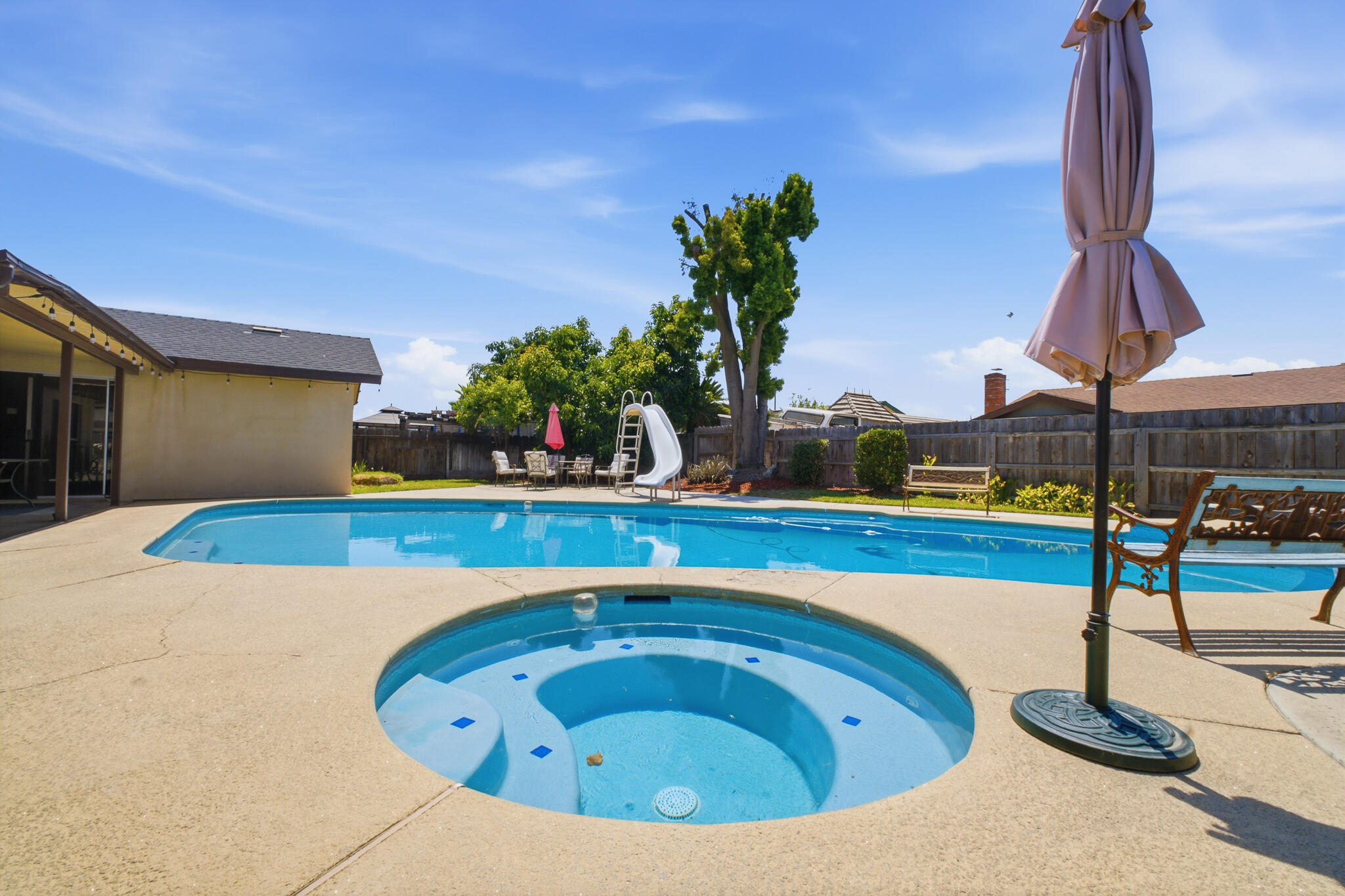 3127 W La Vida Ave, Visalia, CA 93277