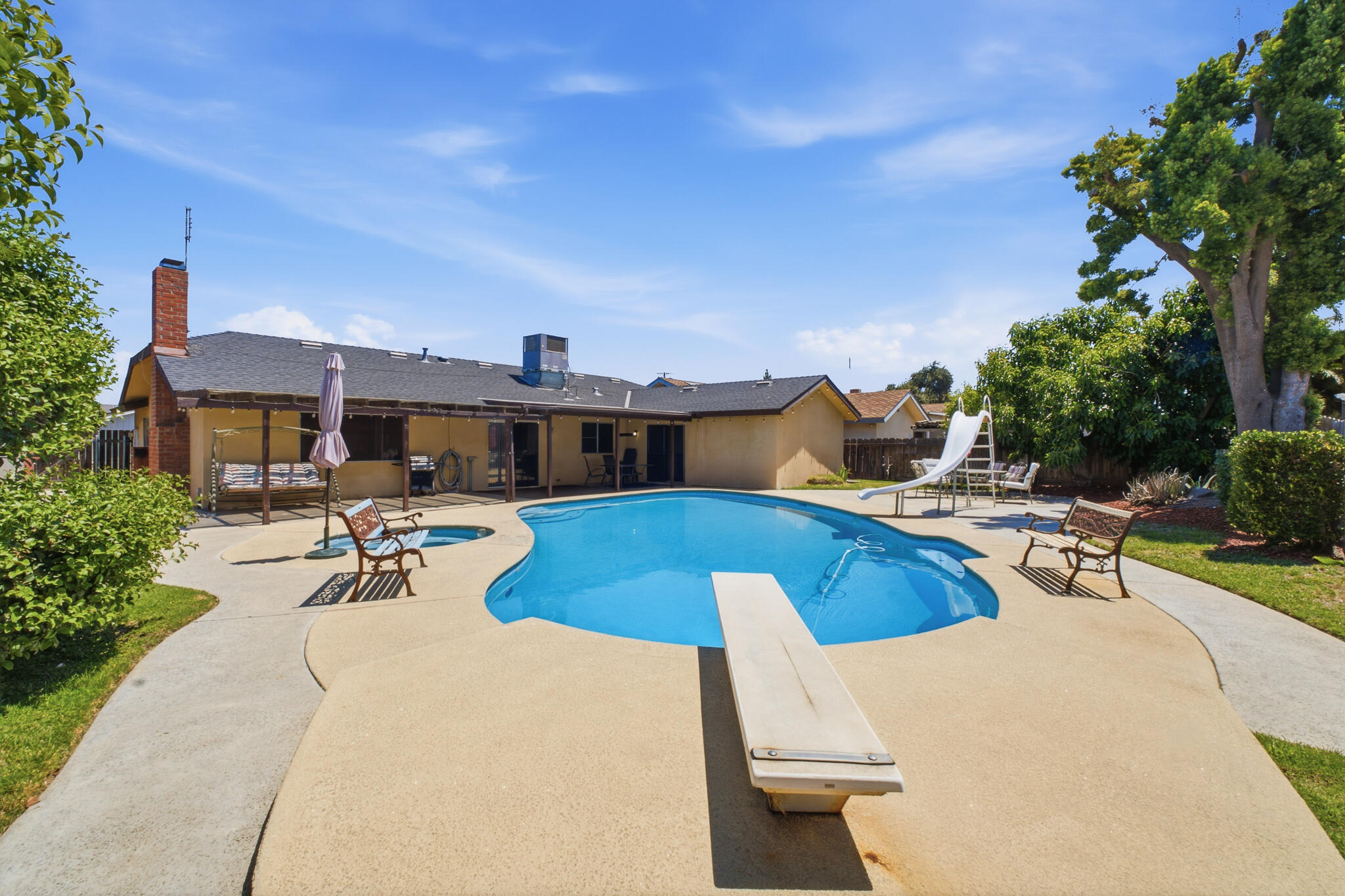 3127 W La Vida Ave, Visalia, CA 93277