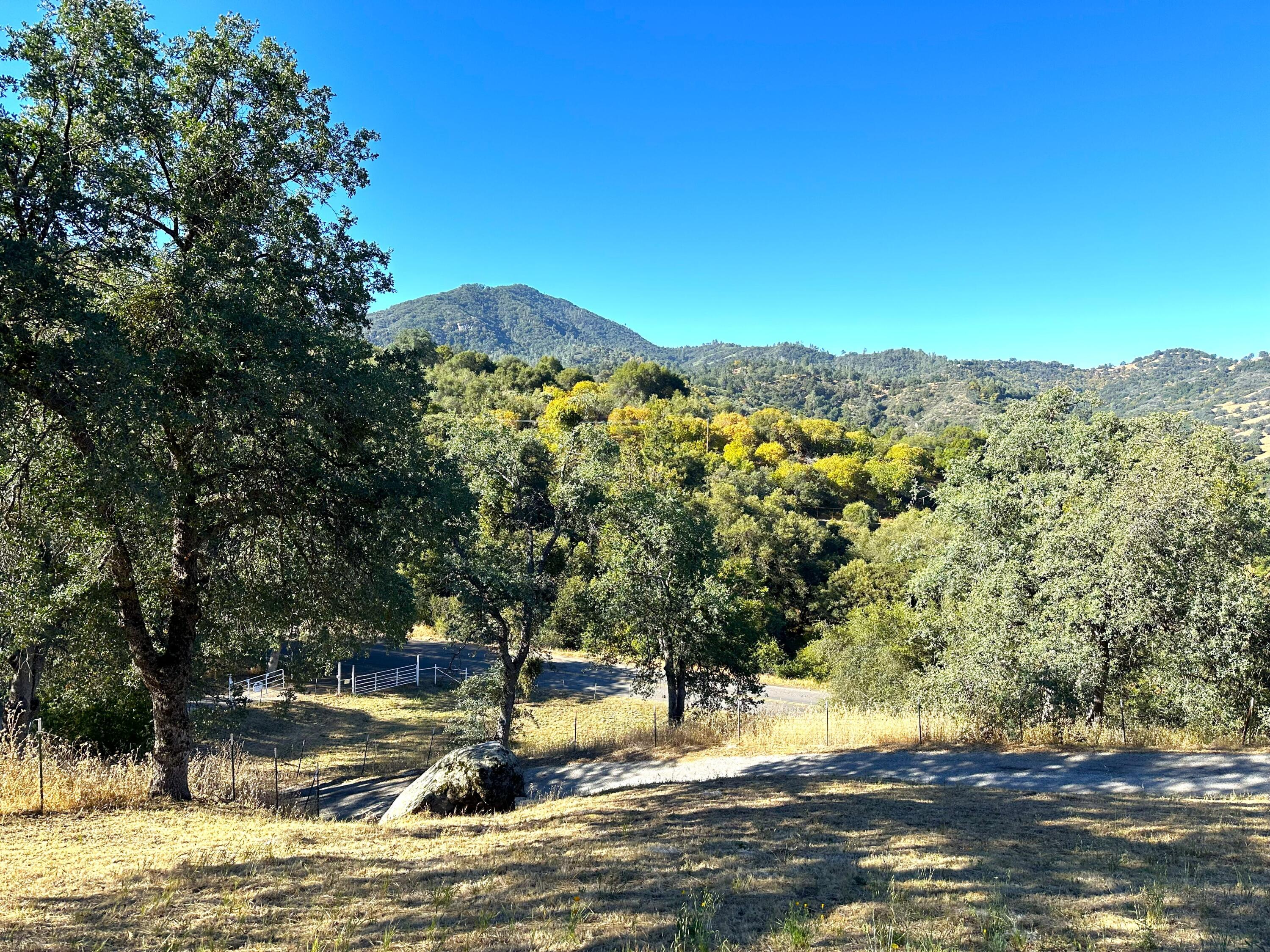 43150 Hot Springs Dr, California Hot Springs, CA 93207