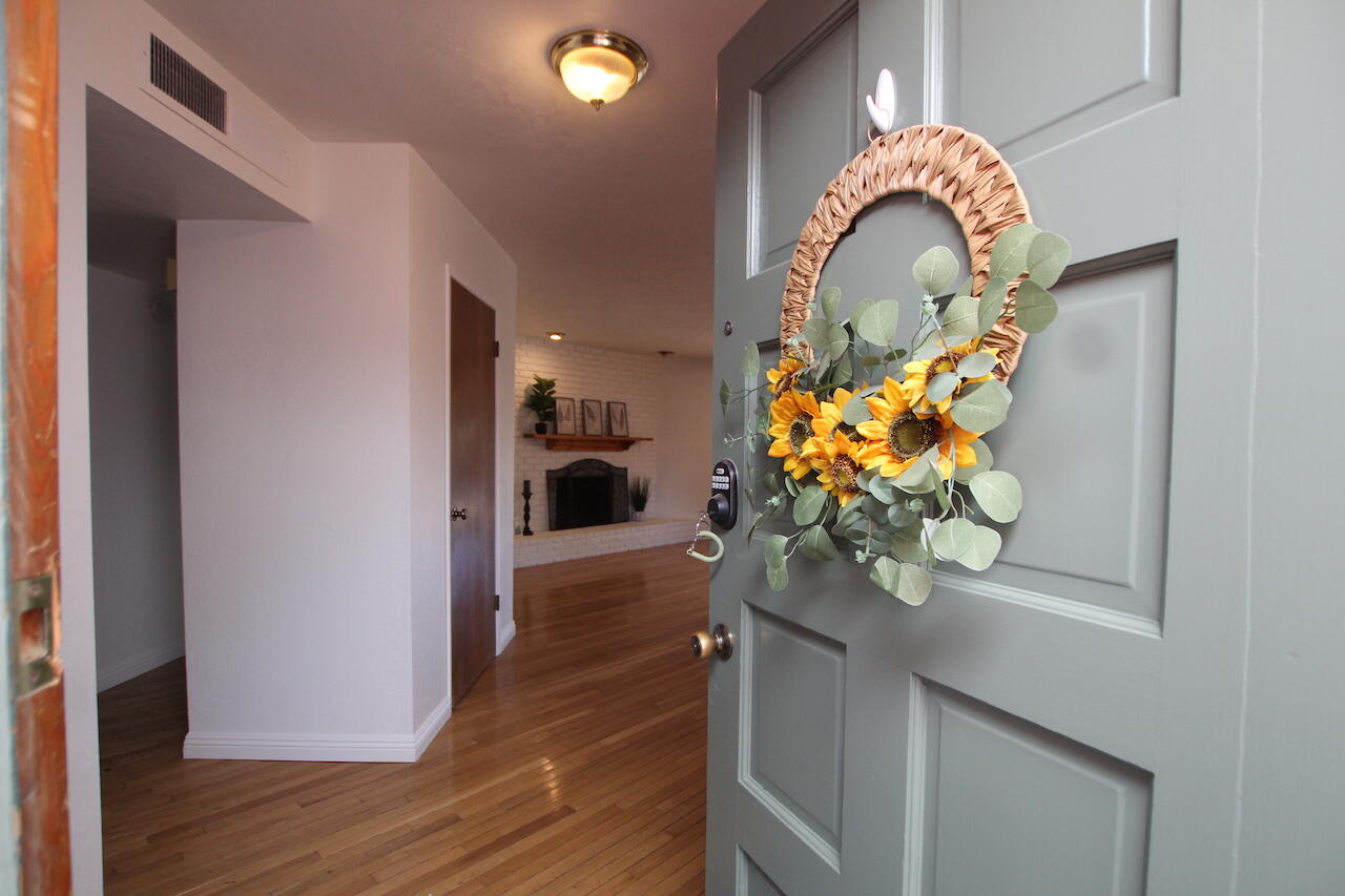 3549 W Mccormick Dr, Visalia, CA 93277