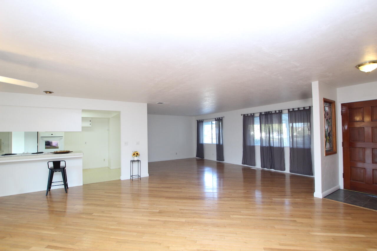 3549 W Mccormick Dr, Visalia, CA 93277