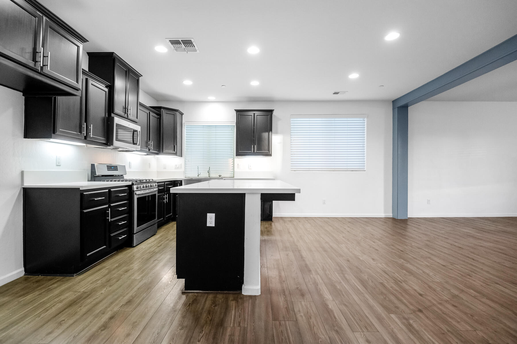 3239 N Elm St, Visalia, CA 93291