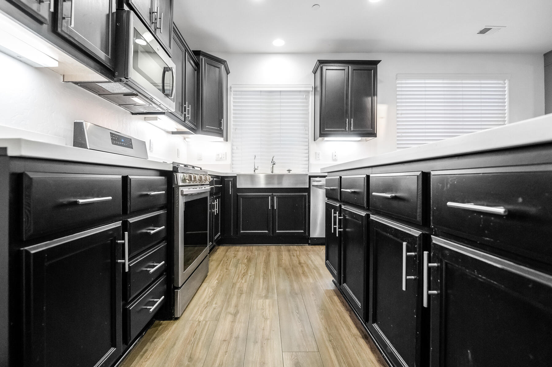3239 N Elm St, Visalia, CA 93291
