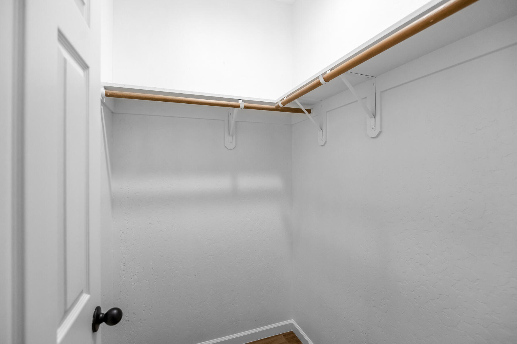 3239 N Elm St, Visalia, CA 93291