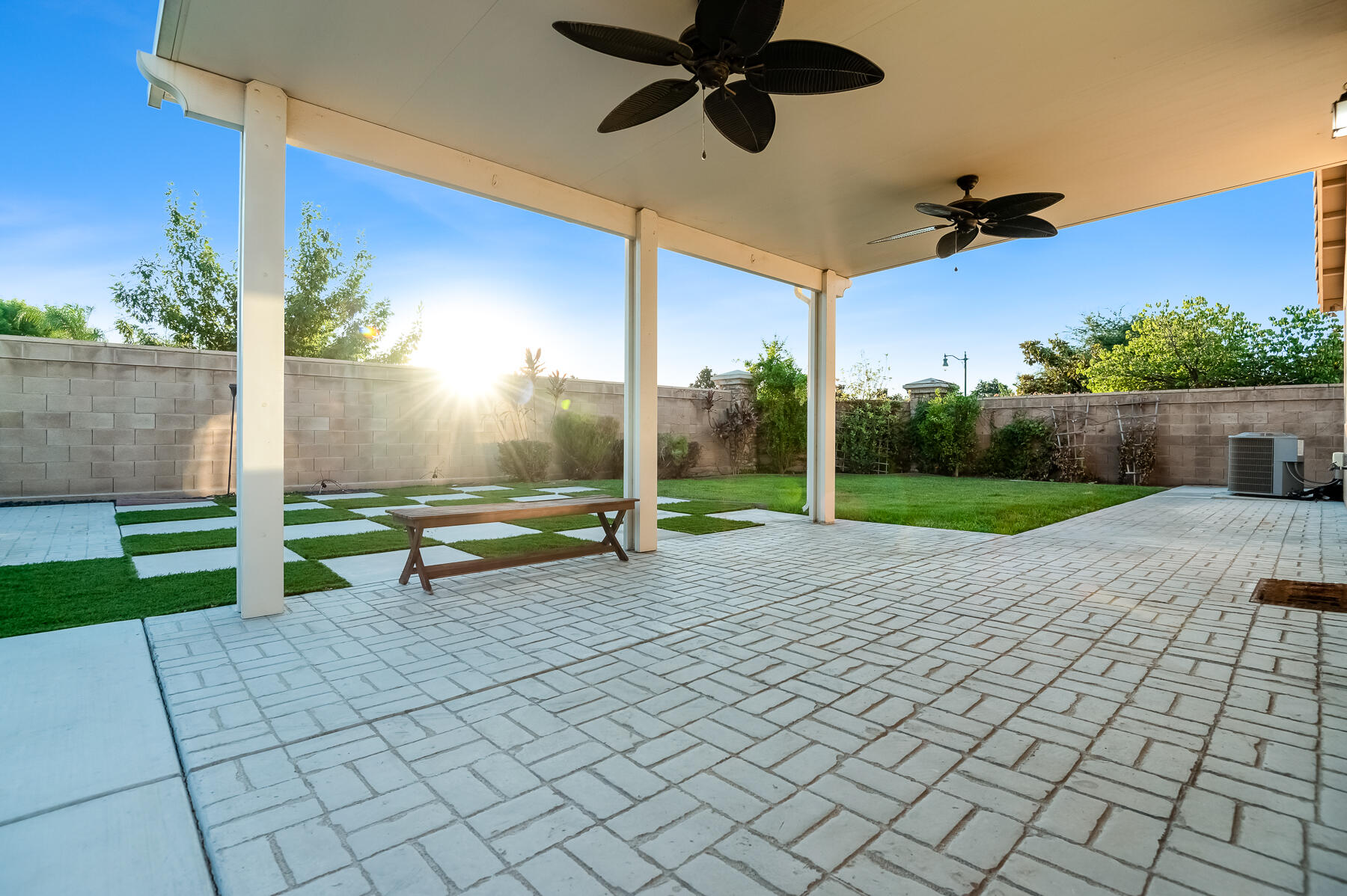 3239 N Elm St, Visalia, CA 93291