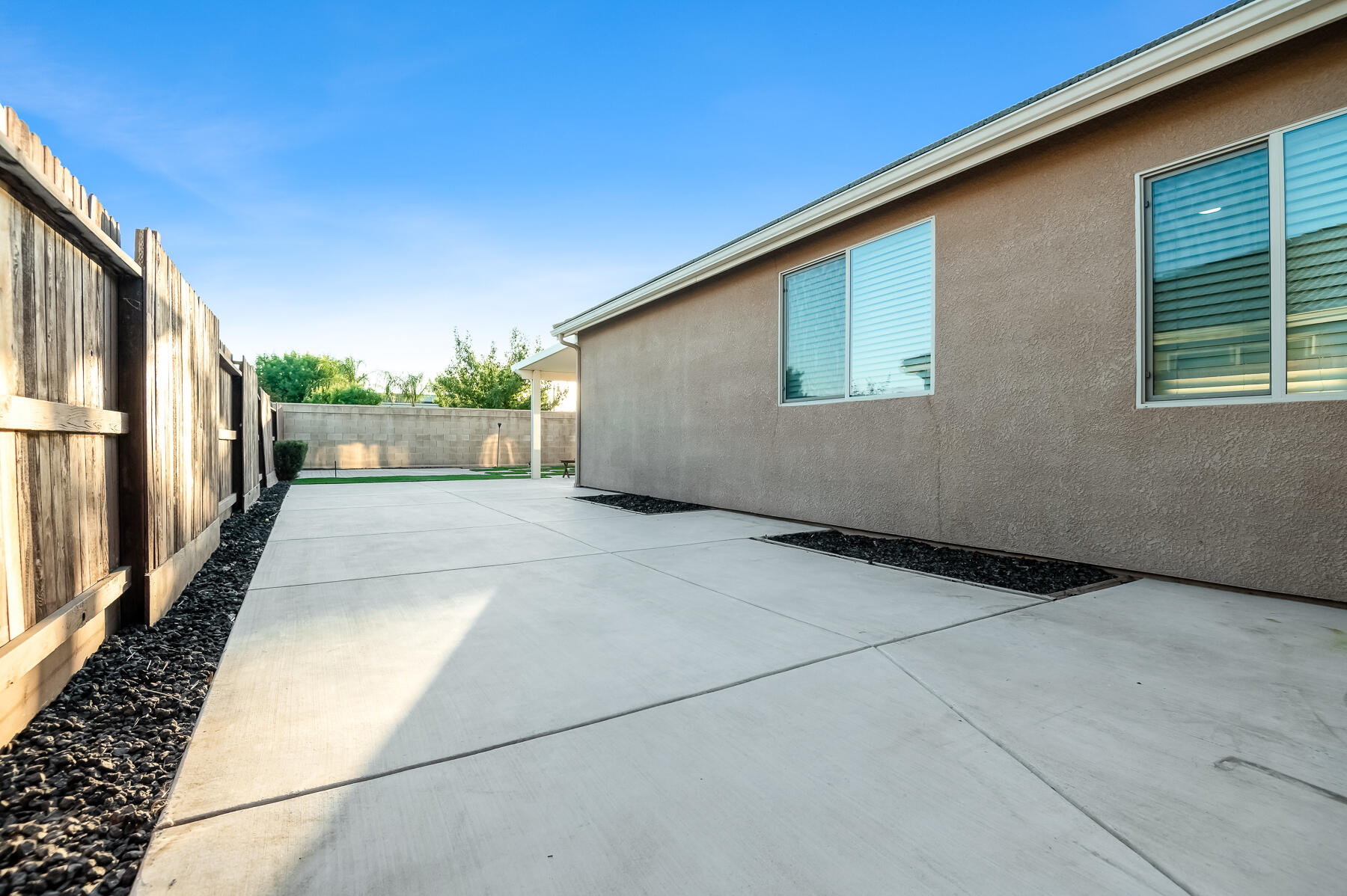 3239 N Elm St, Visalia, CA 93291
