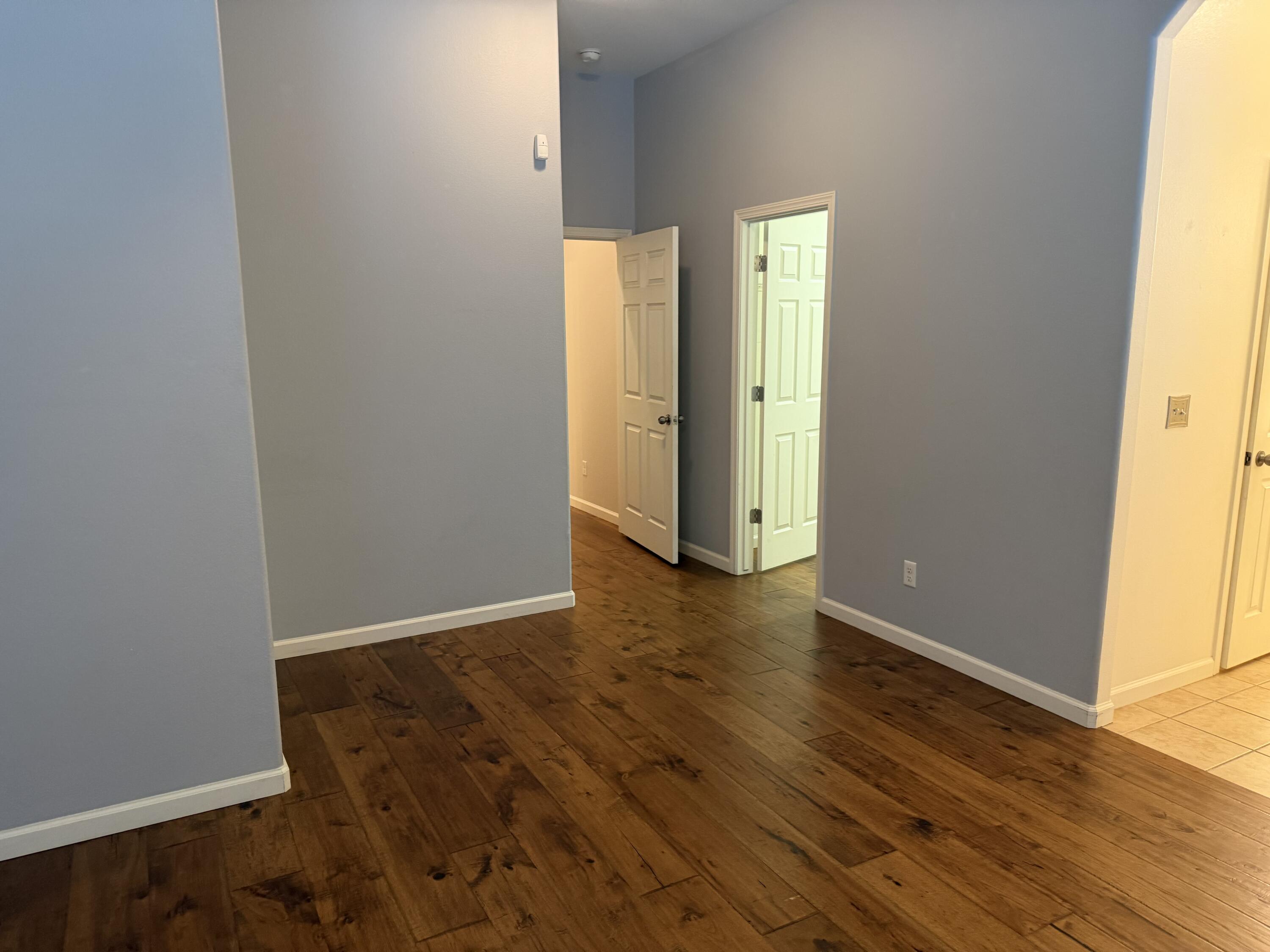 2289 E Kaiser Creek Ave, Tulare, CA 93274