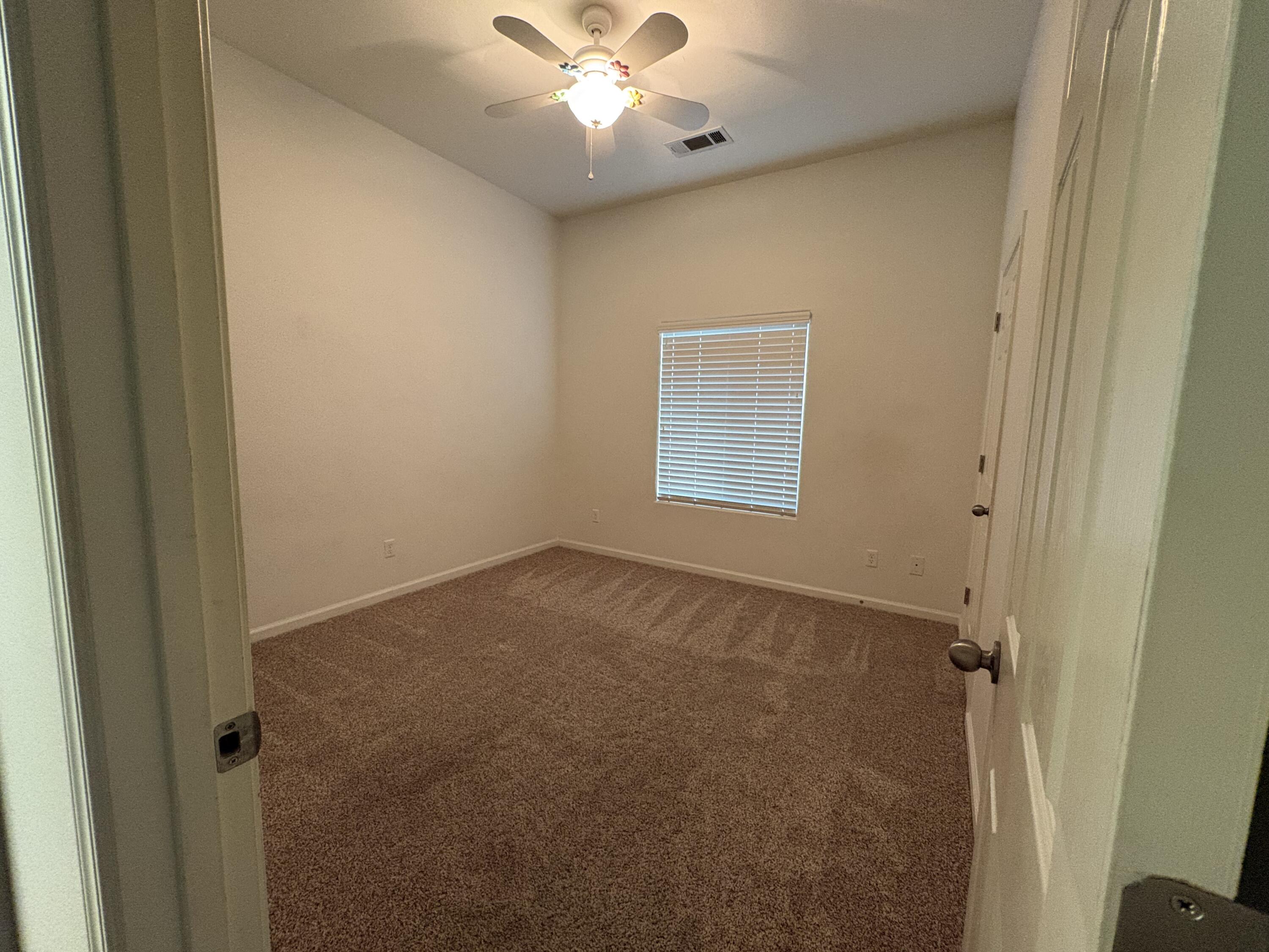 2289 E Kaiser Creek Ave, Tulare, CA 93274