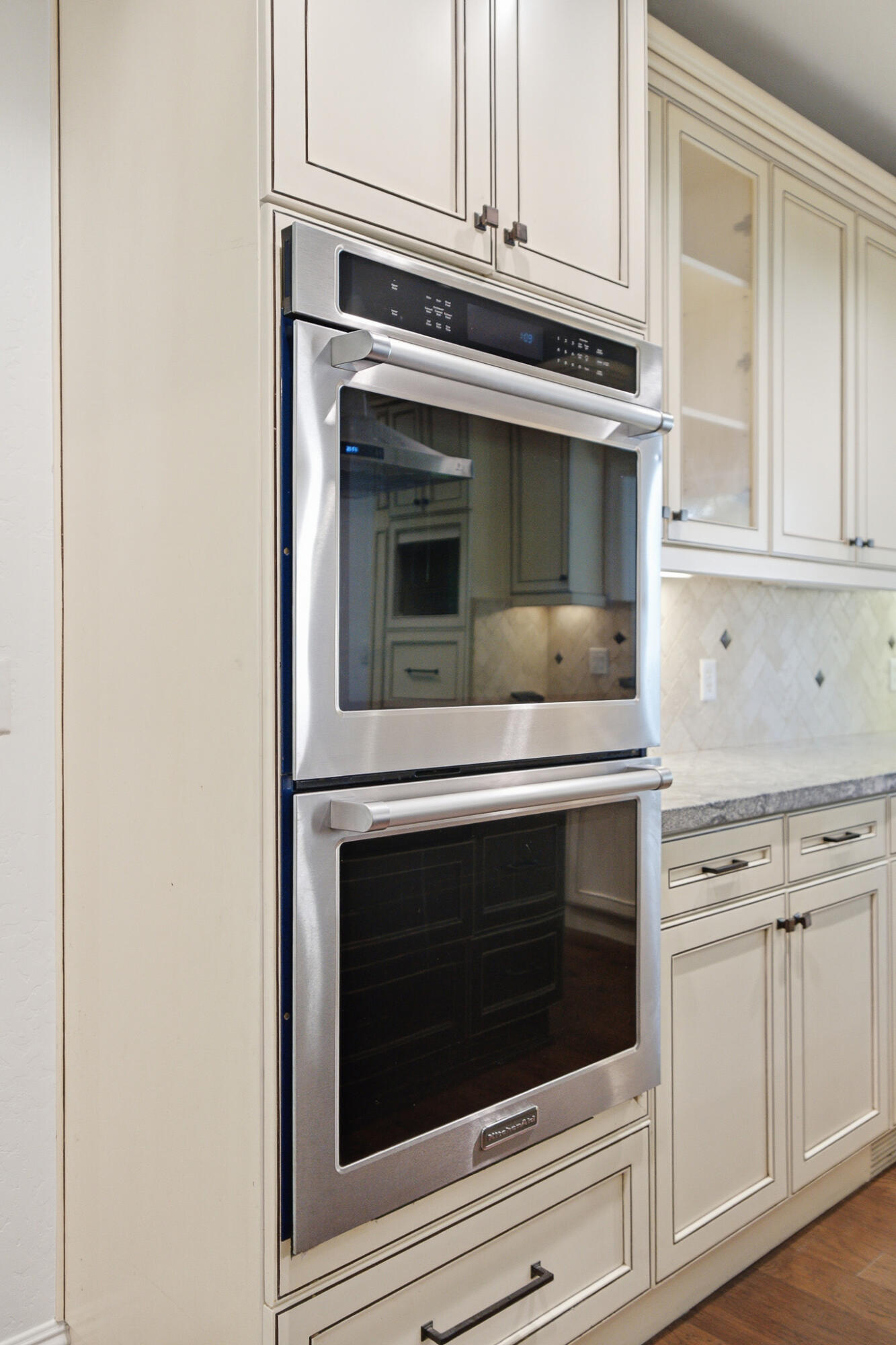 2183 N Linwood St, Visalia, CA 93291
