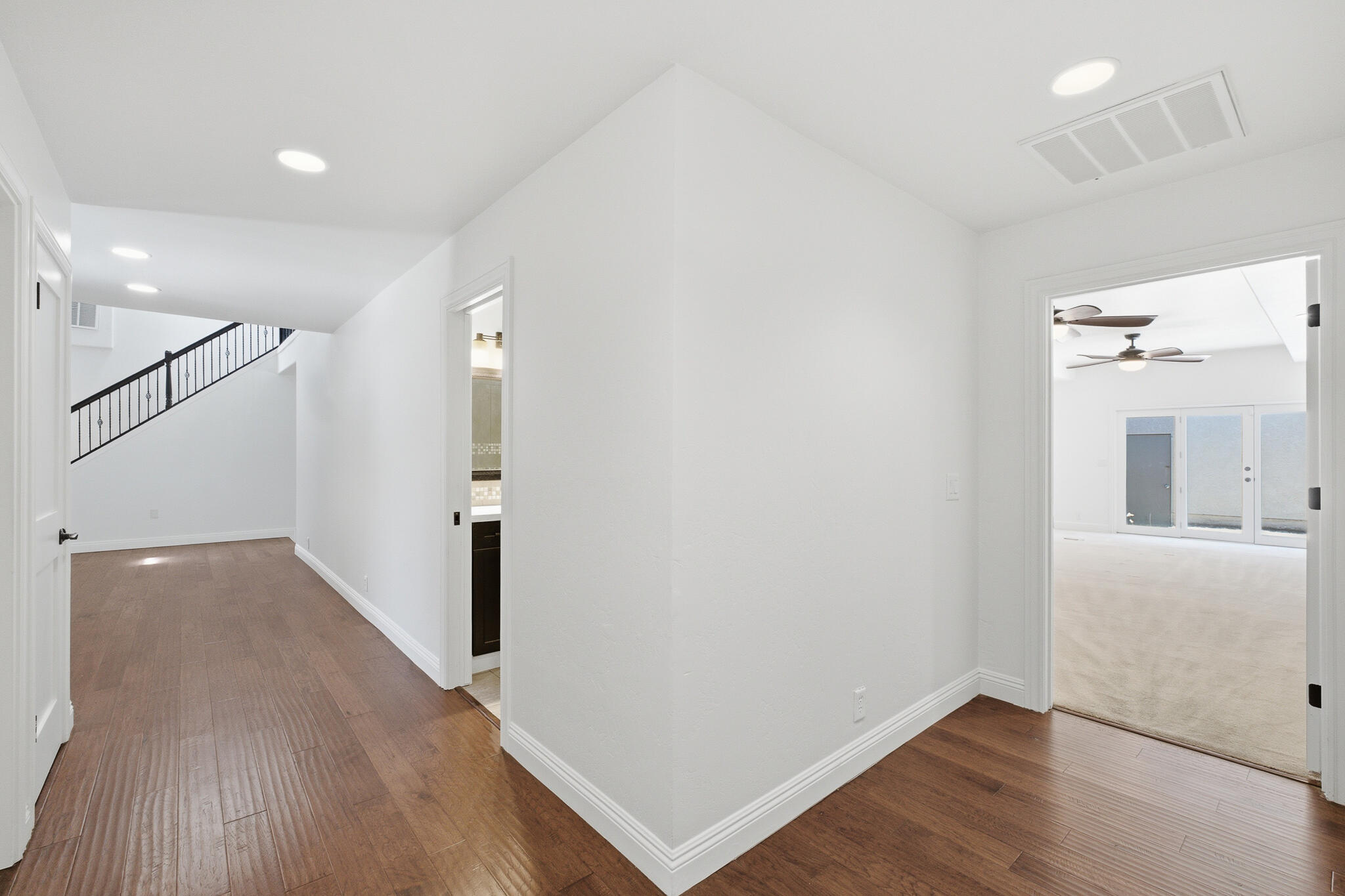 2183 N Linwood St, Visalia, CA 93291