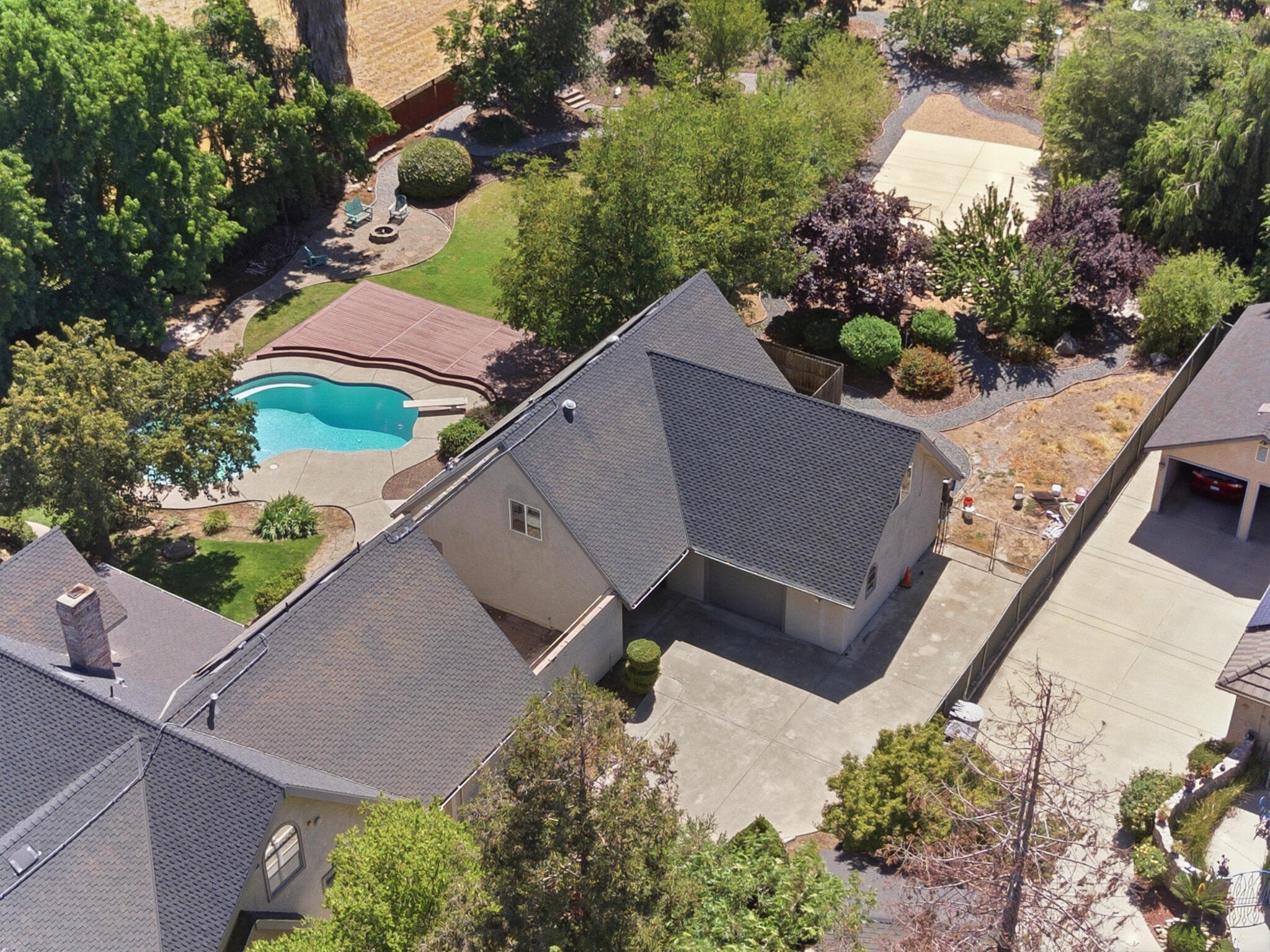 2183 N Linwood St, Visalia, CA 93291