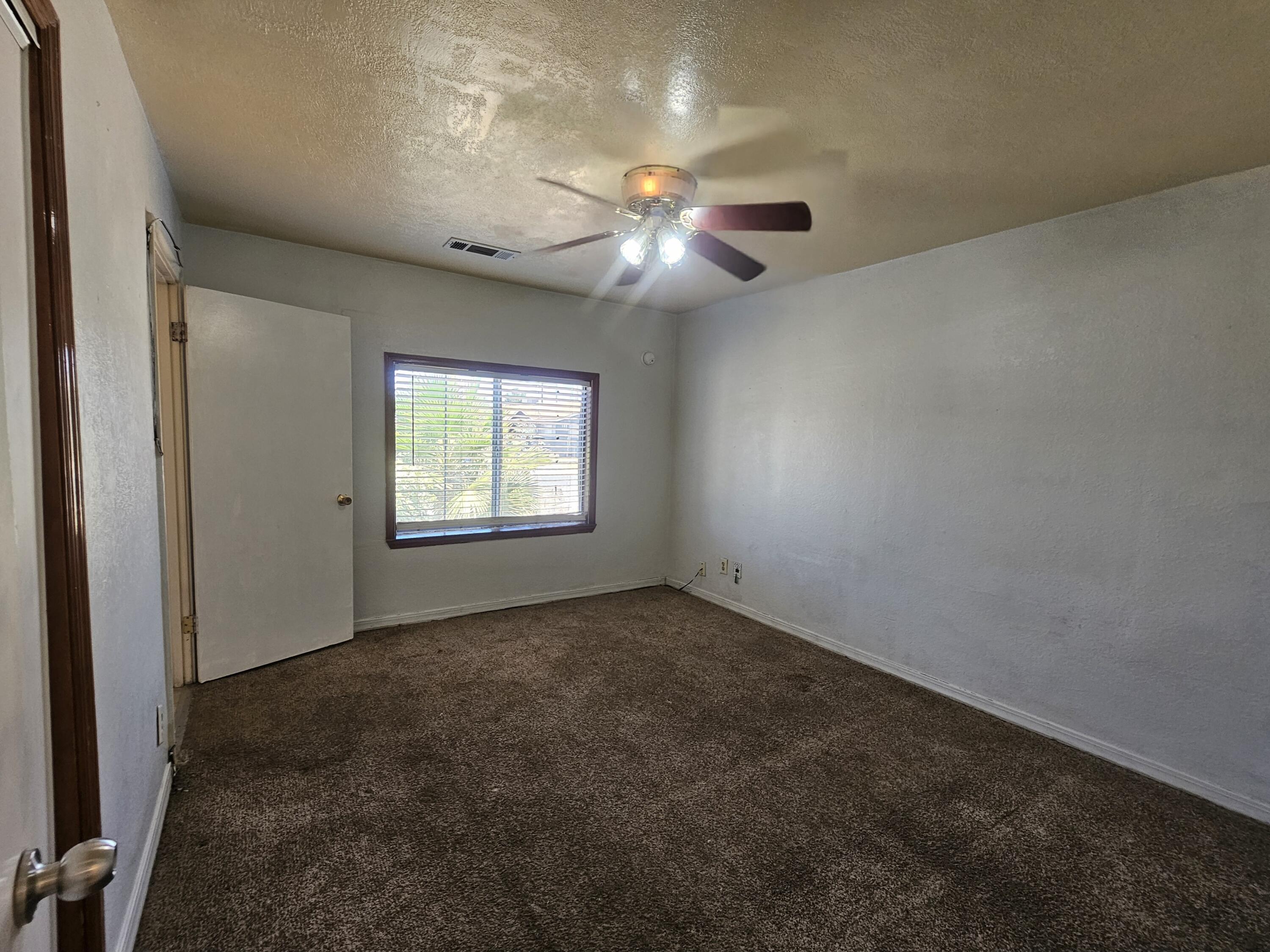166 N Wisconsin St, Porterville, CA 93257