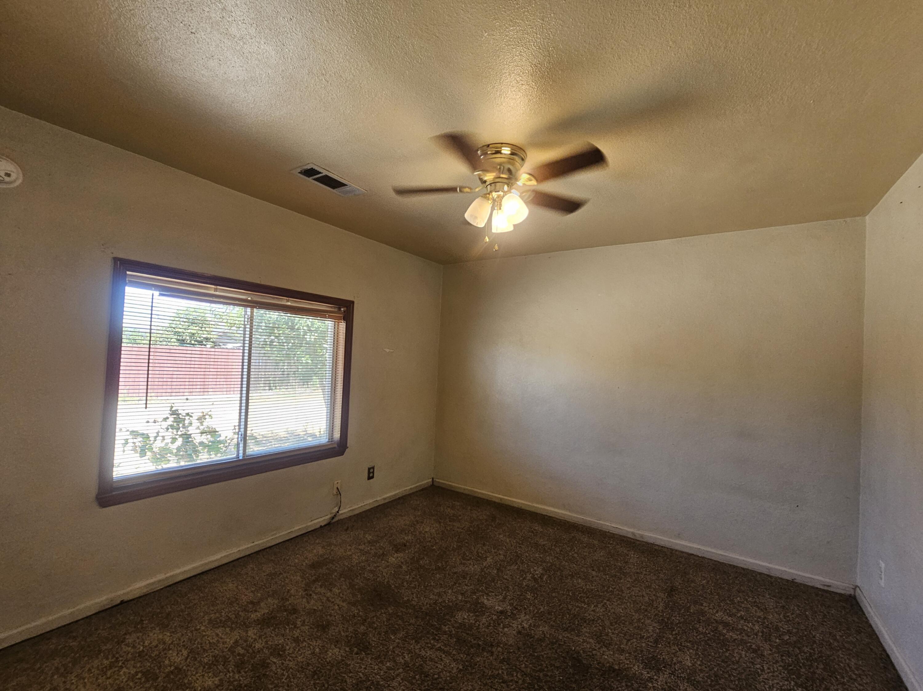 166 N Wisconsin St, Porterville, CA 93257