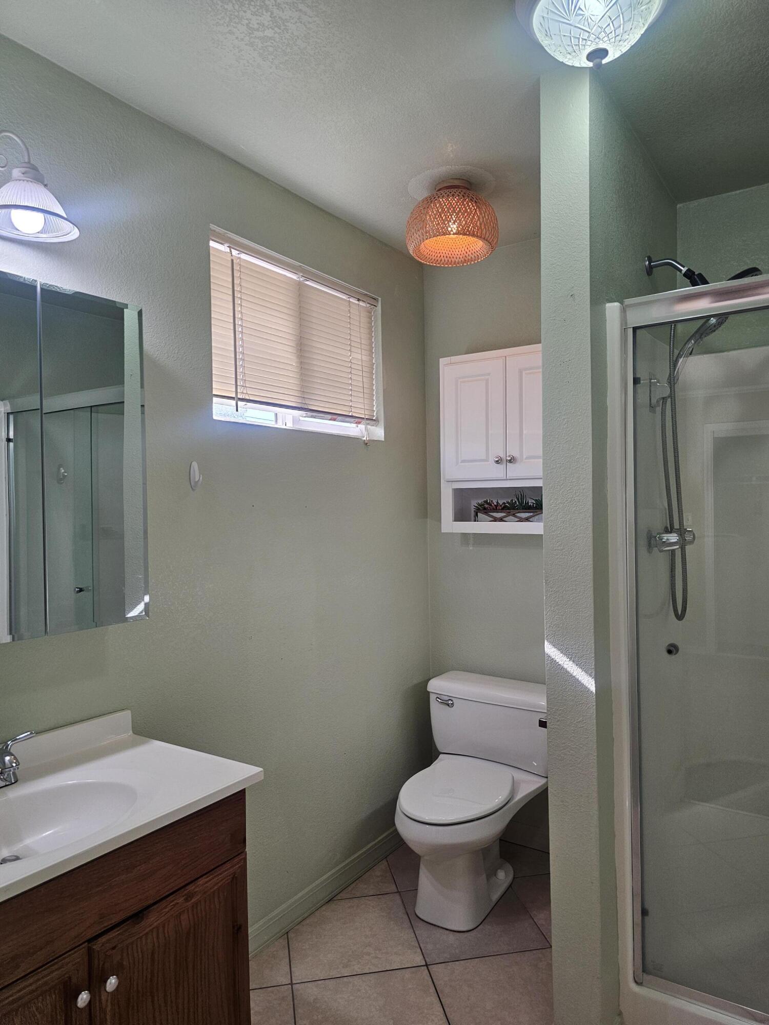 1920 W Aurora Ave, Porterville, CA 93257