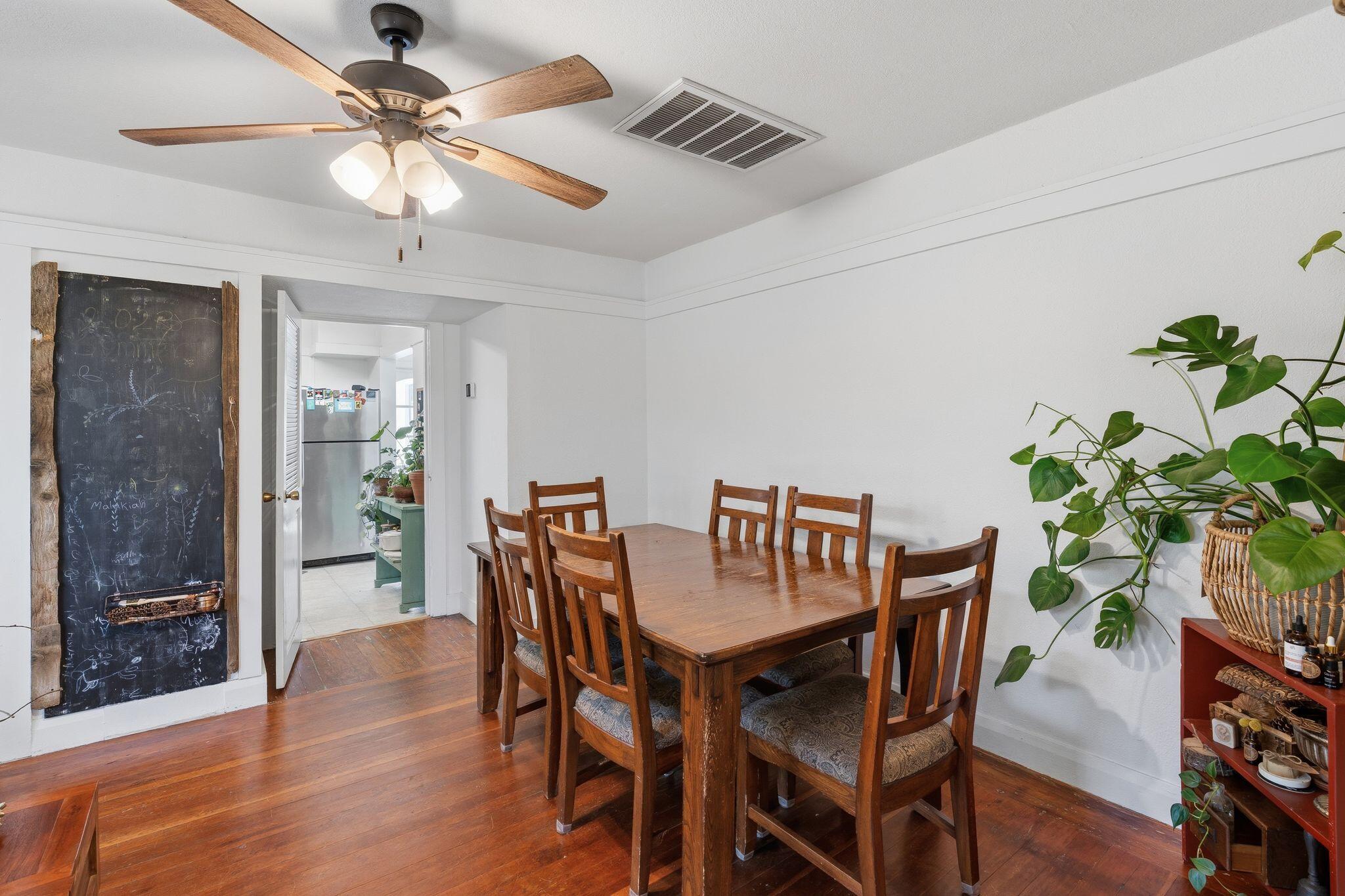 236 S C St, Exeter, CA 93221