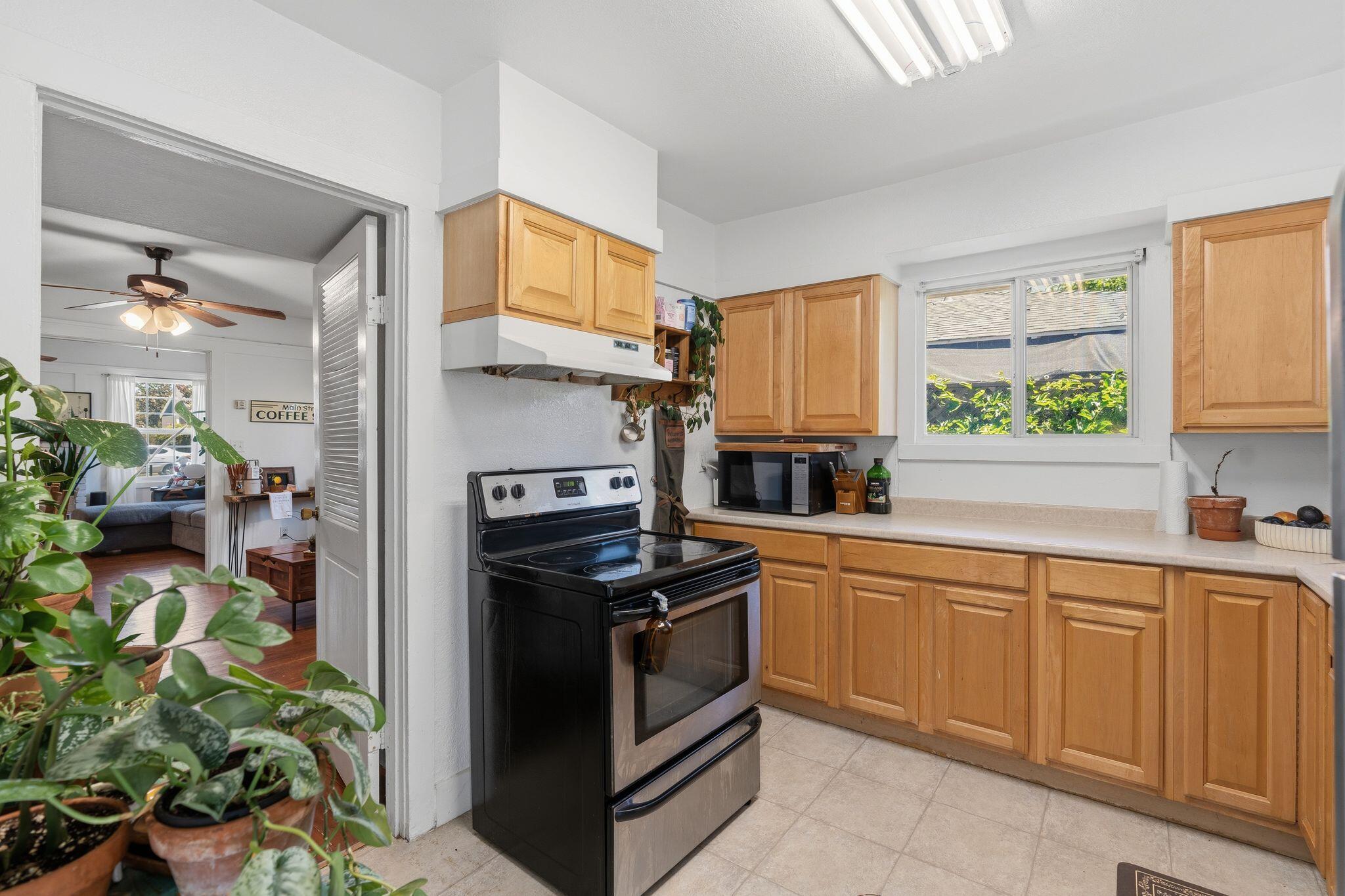 236 S C St, Exeter, CA 93221