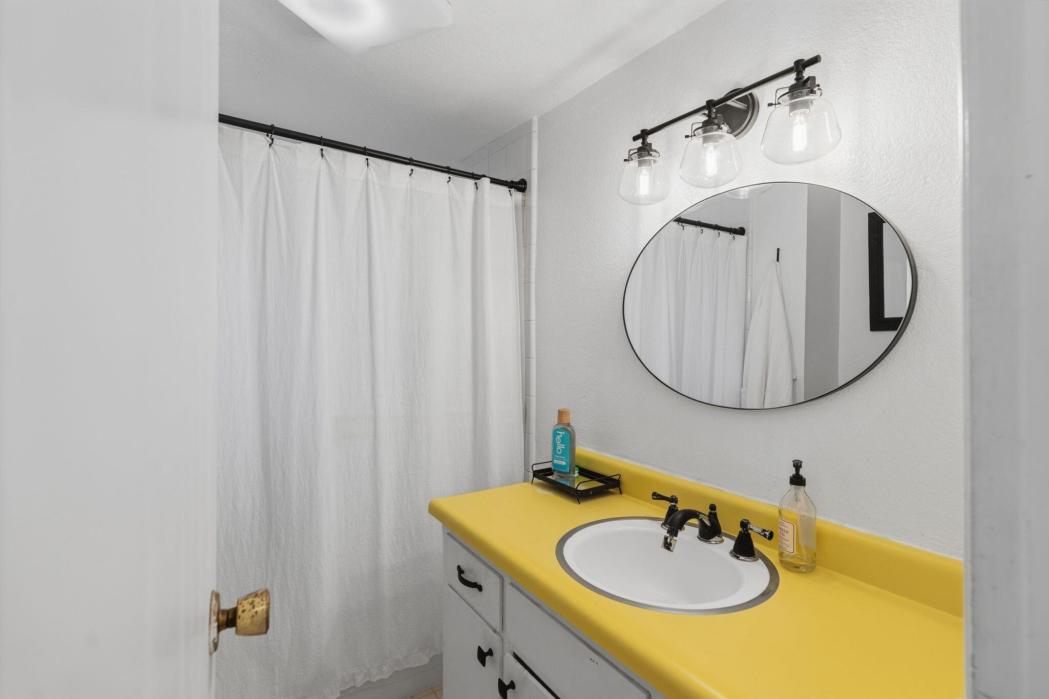 236 S C St, Exeter, CA 93221
