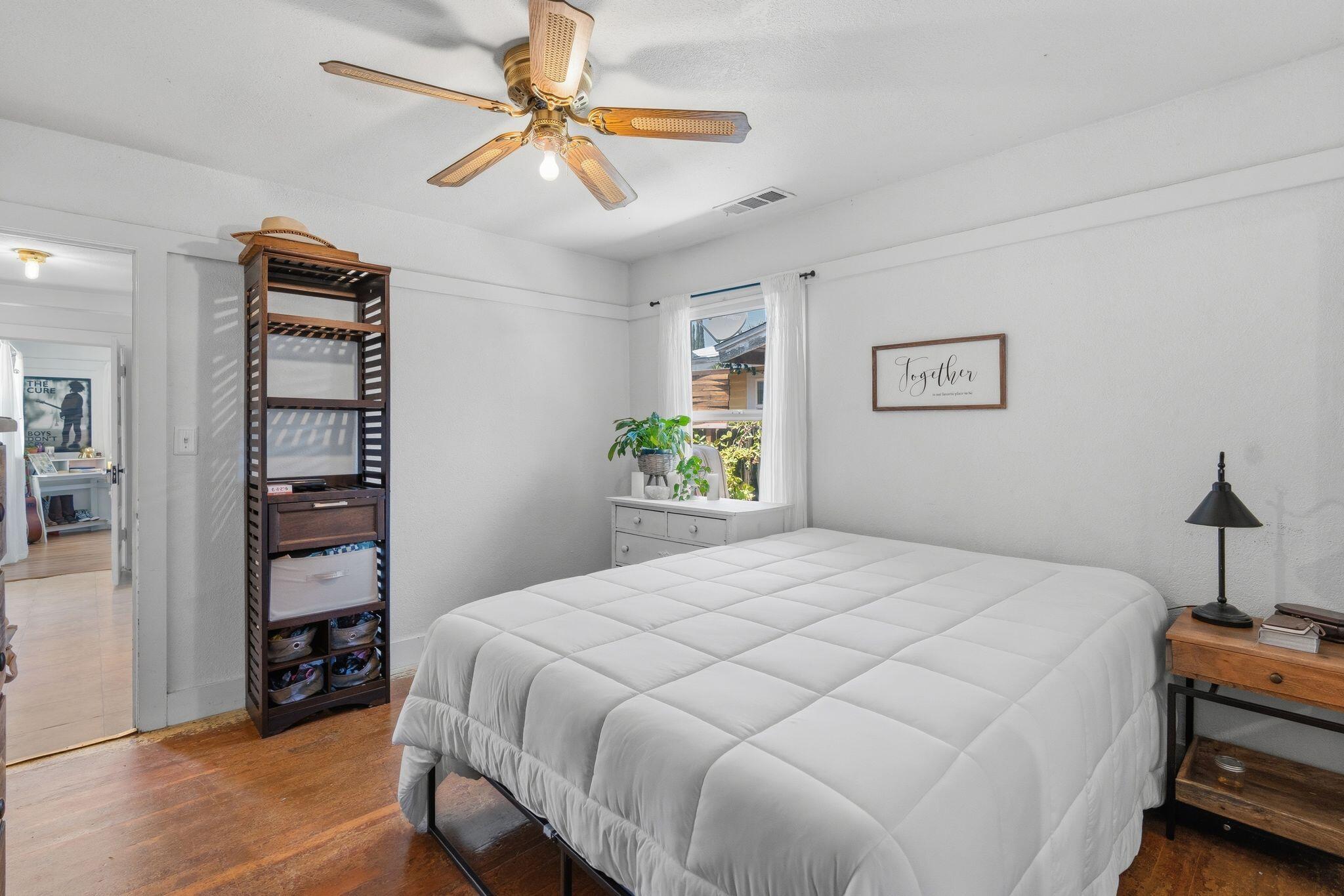 236 S C St, Exeter, CA 93221