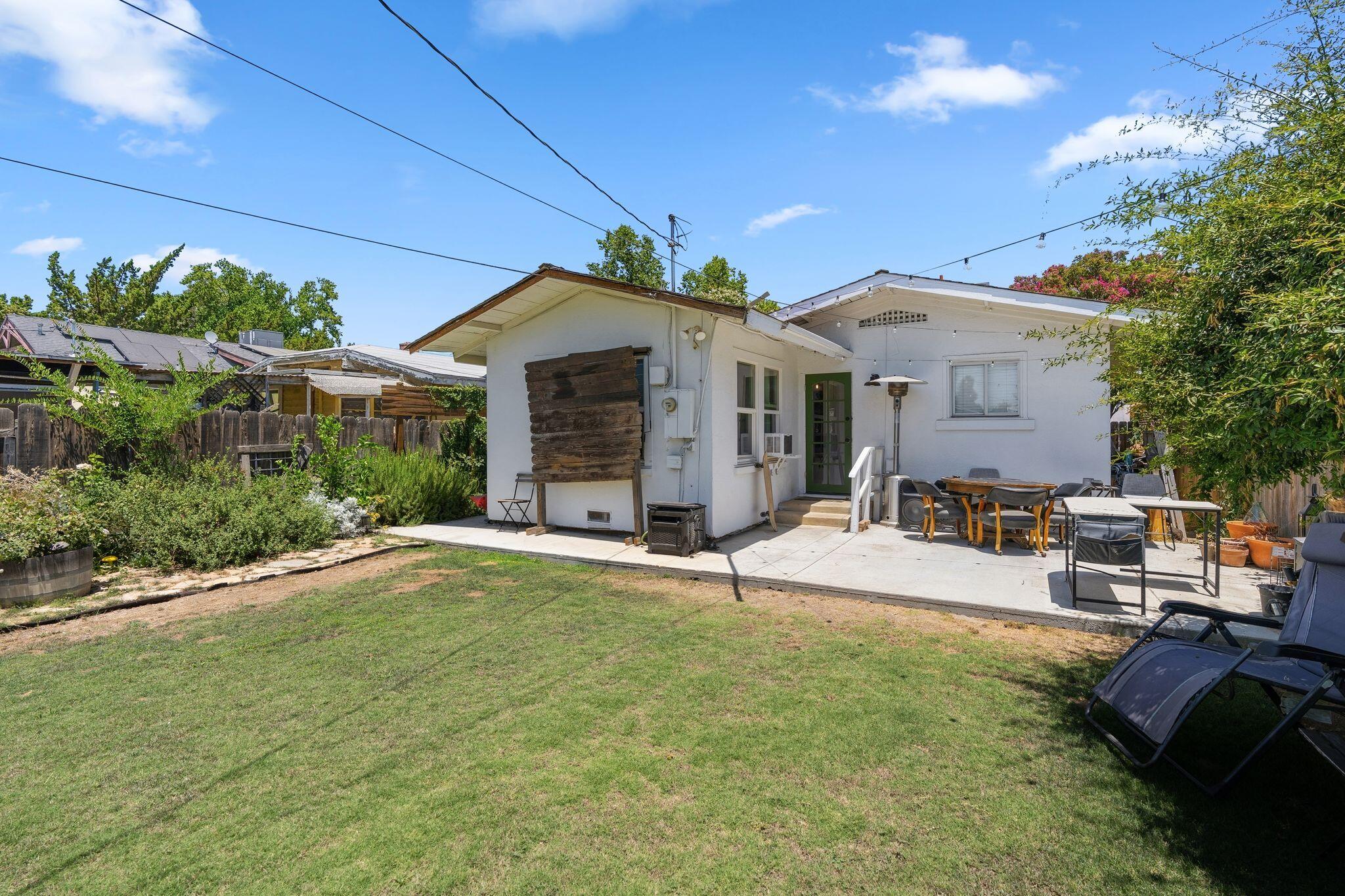 236 S C St, Exeter, CA 93221