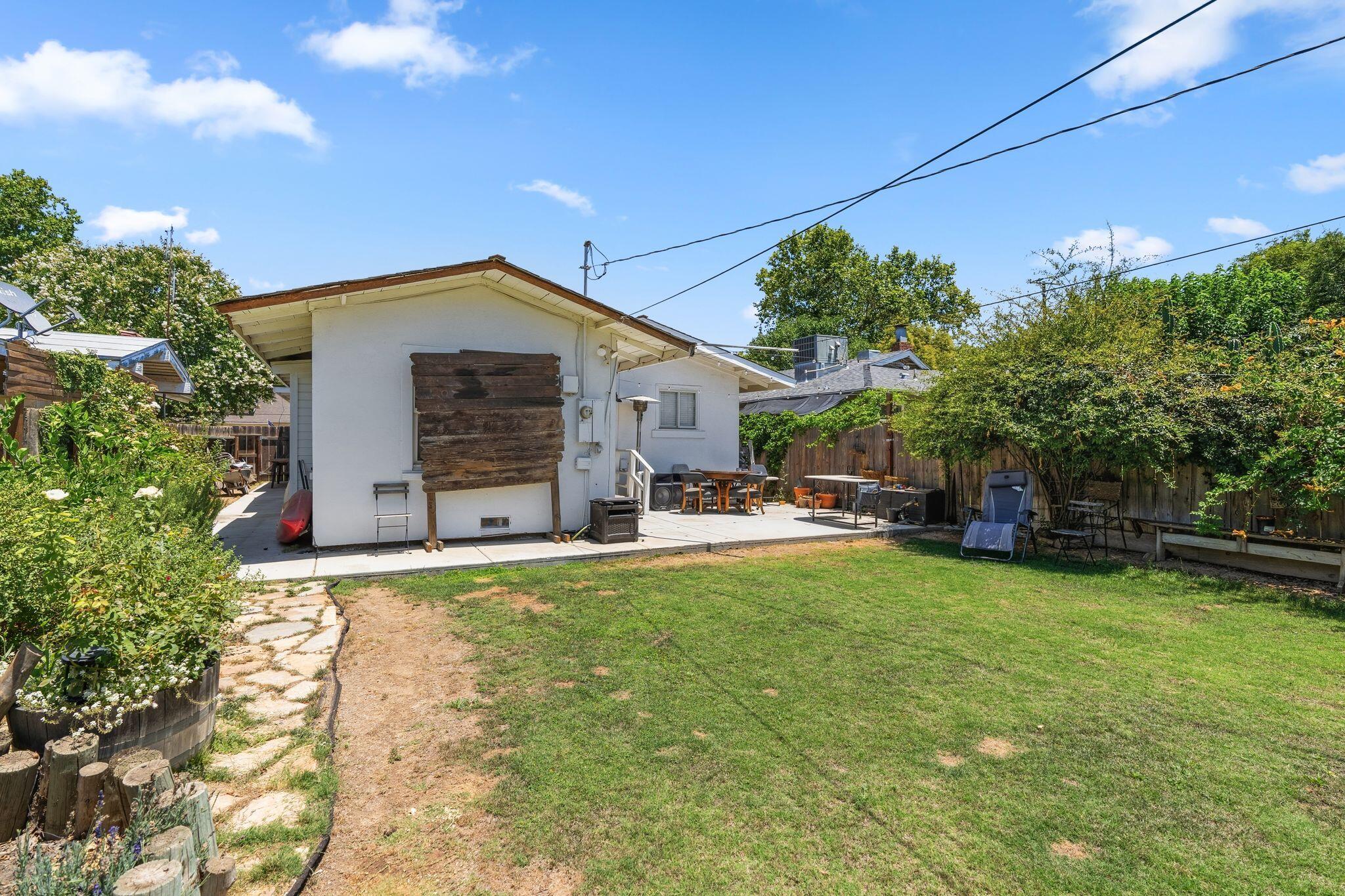 236 S C St, Exeter, CA 93221