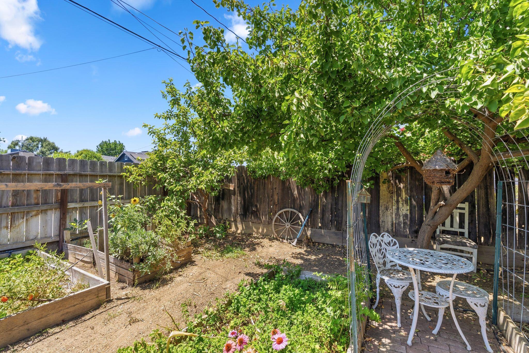 236 S C St, Exeter, CA 93221