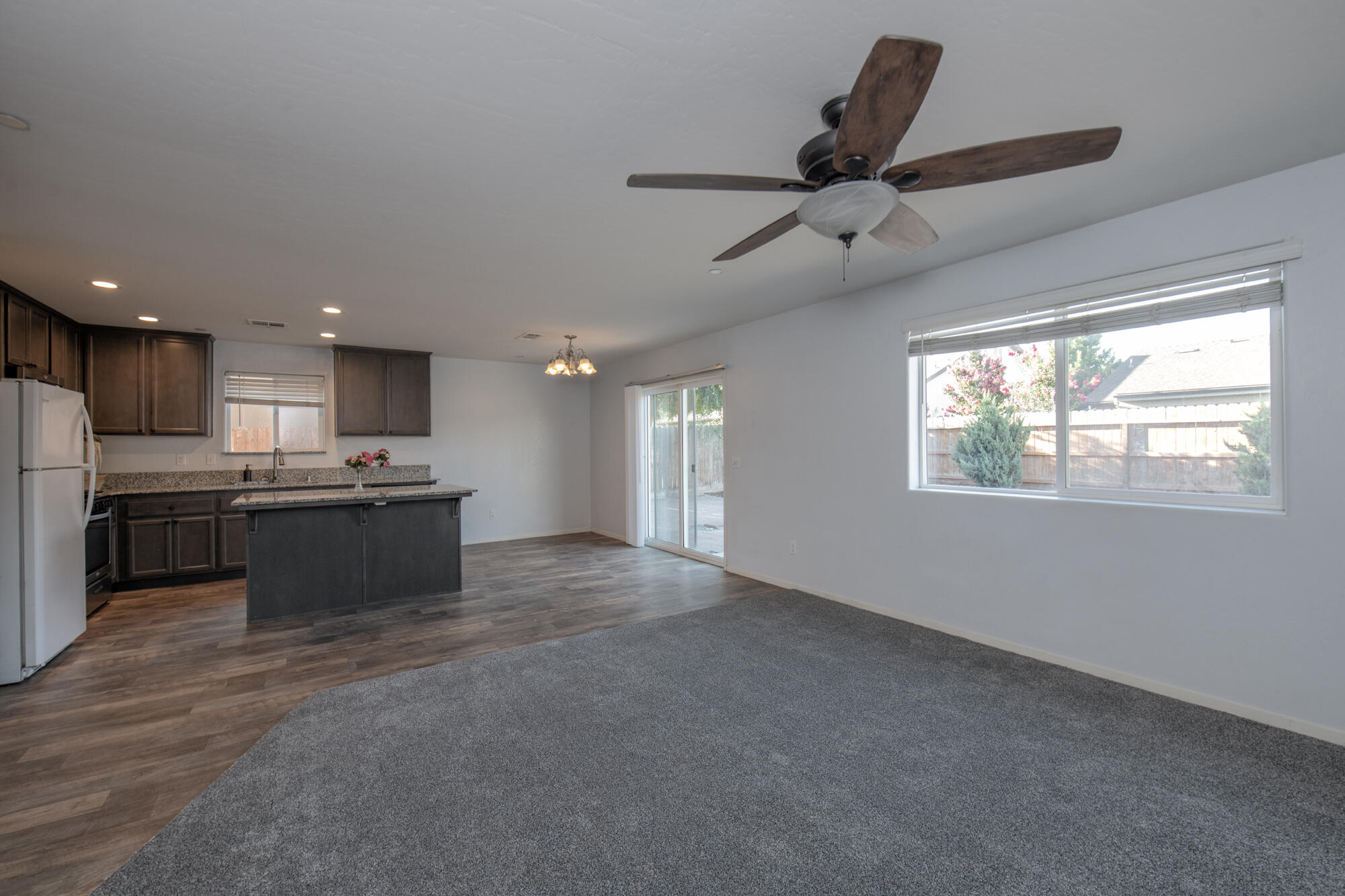 2149 E Sweet Ave, Visalia, CA 93292