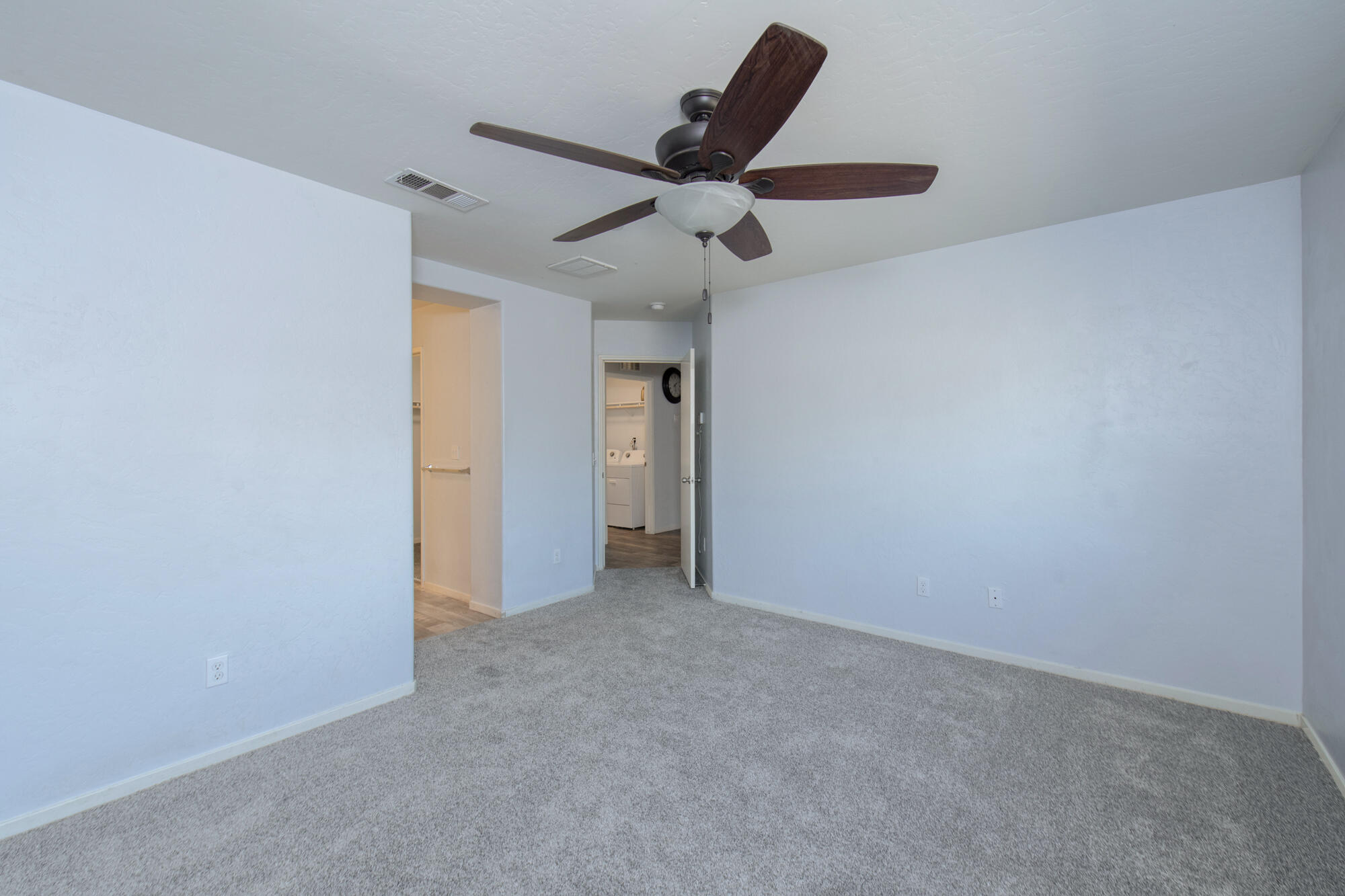 2149 E Sweet Ave, Visalia, CA 93292