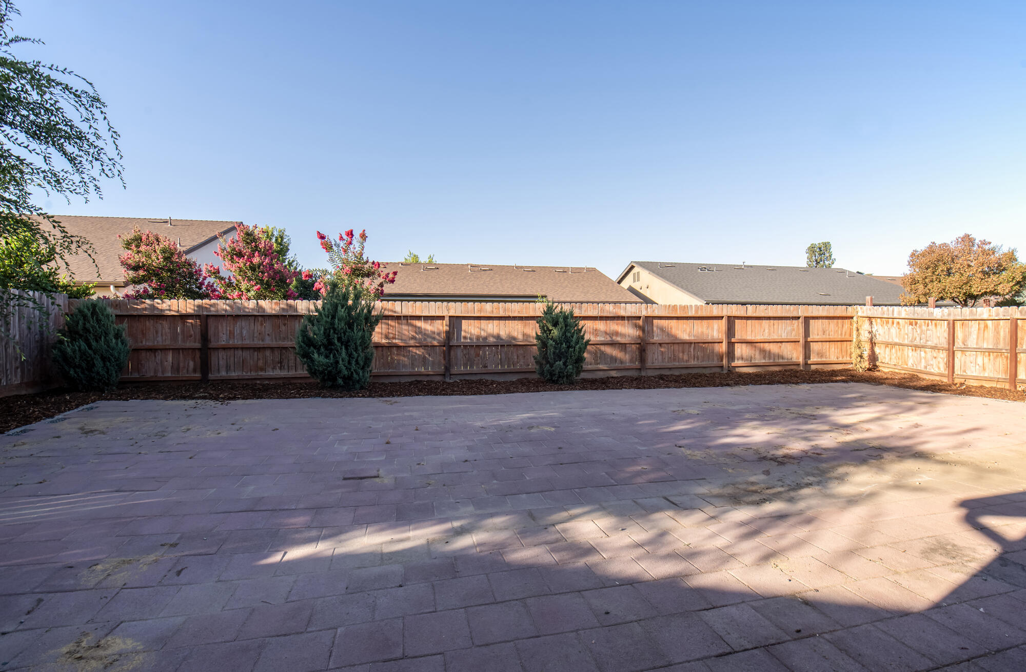 2149 E Sweet Ave, Visalia, CA 93292