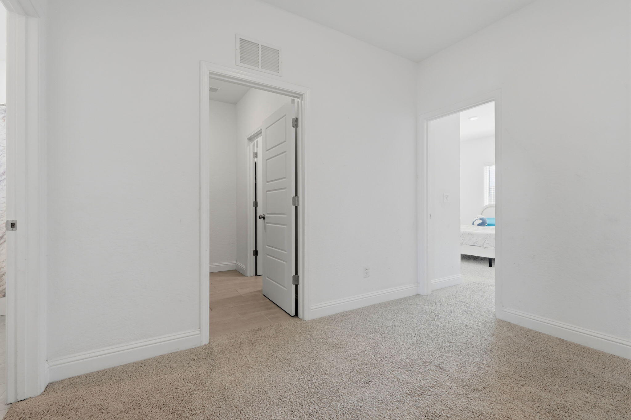 3639 N Encina Ct, Visalia, CA 93291