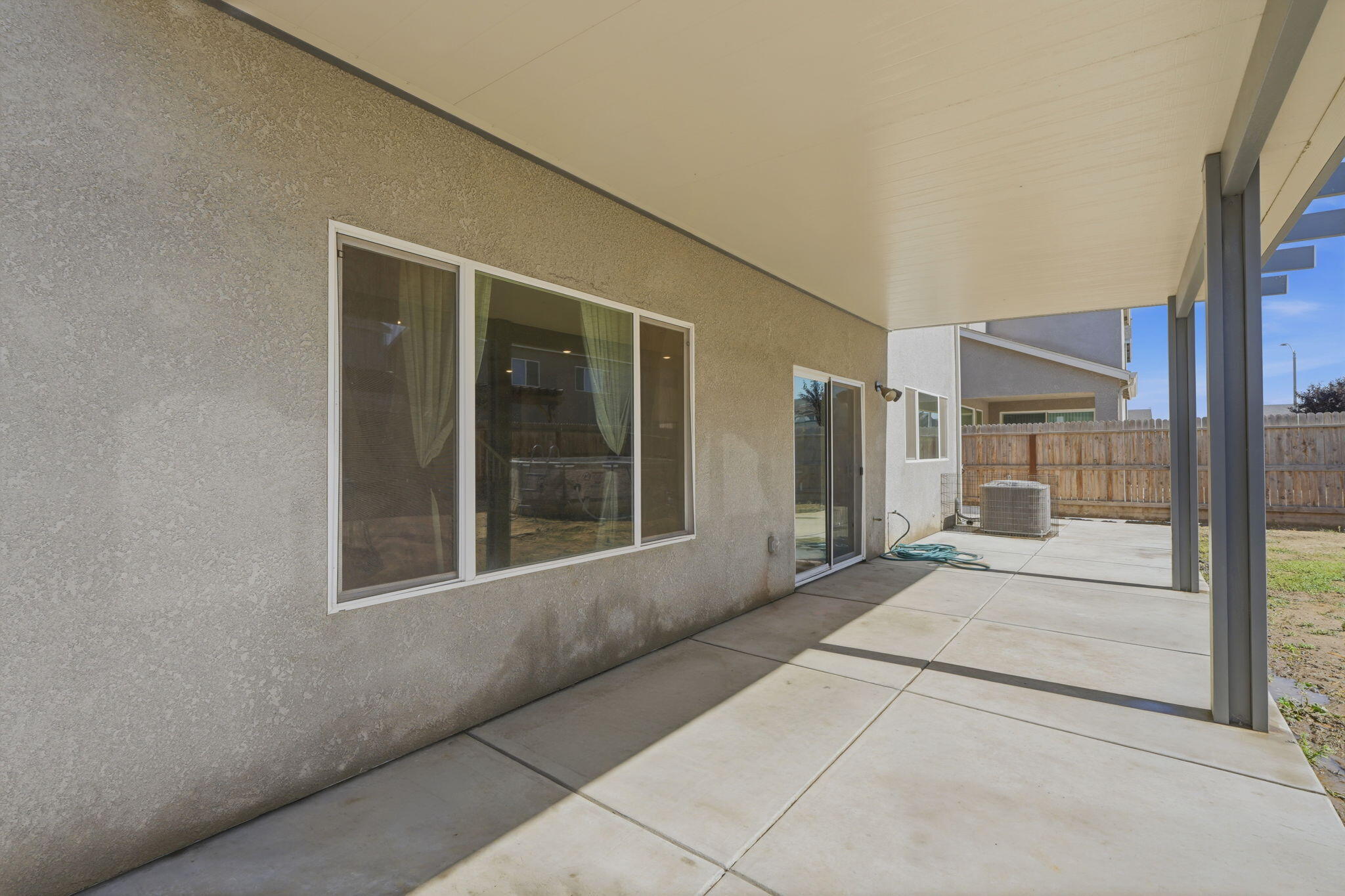 3639 N Encina Ct, Visalia, CA 93291