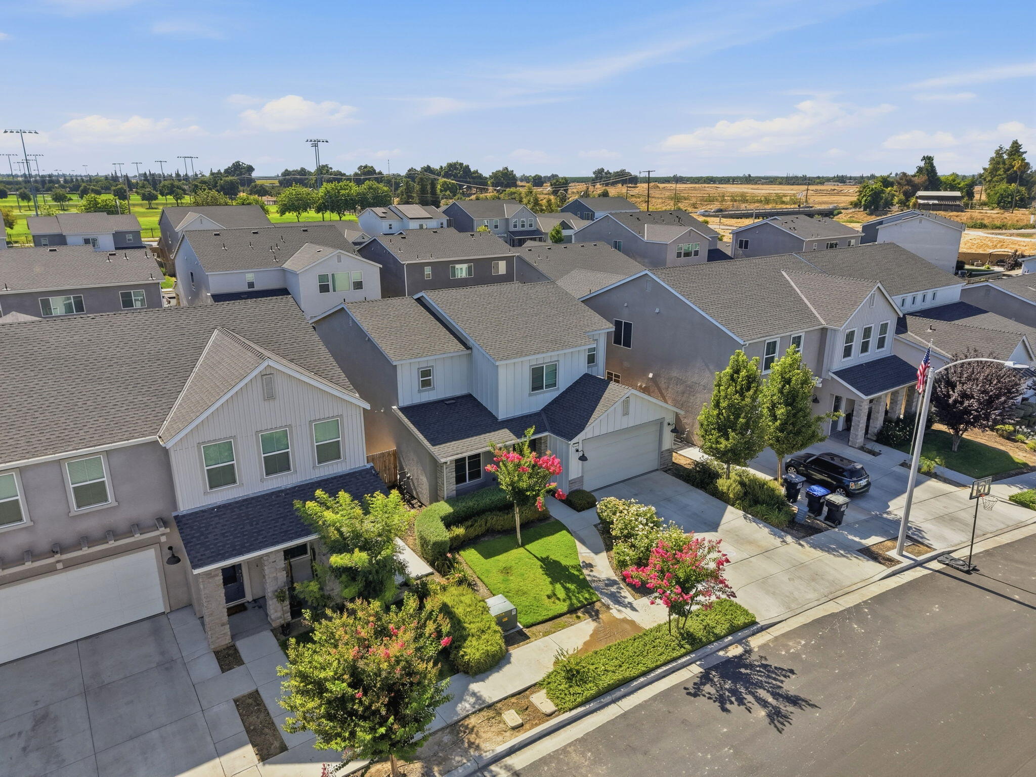 3639 N Encina Ct, Visalia, CA 93291
