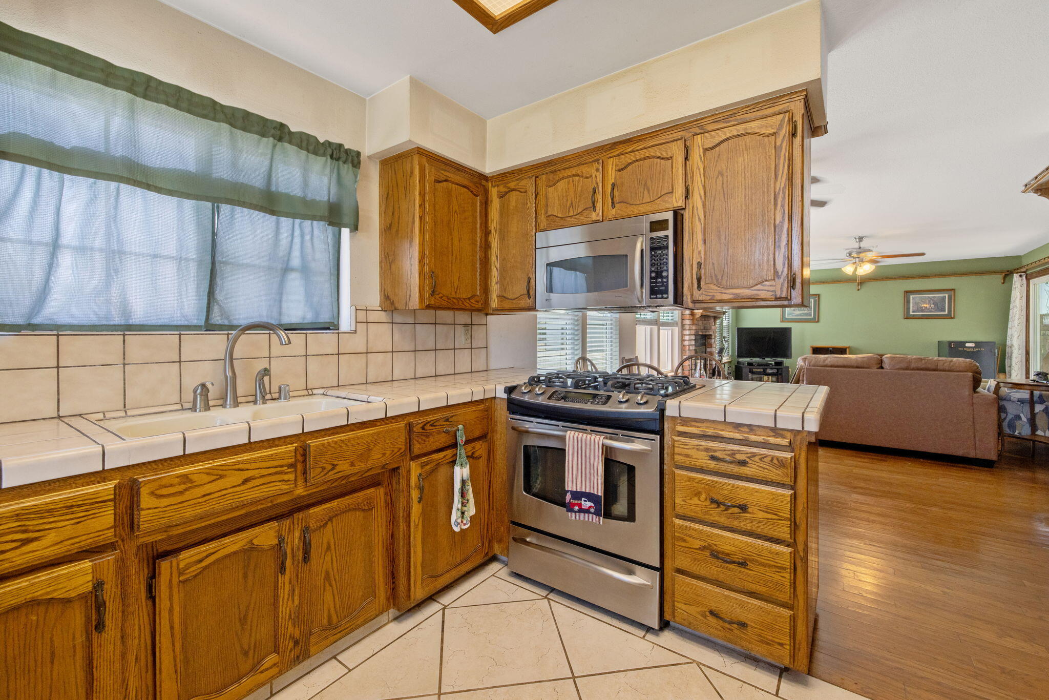 20205 Avenue 264, Exeter, CA 93221