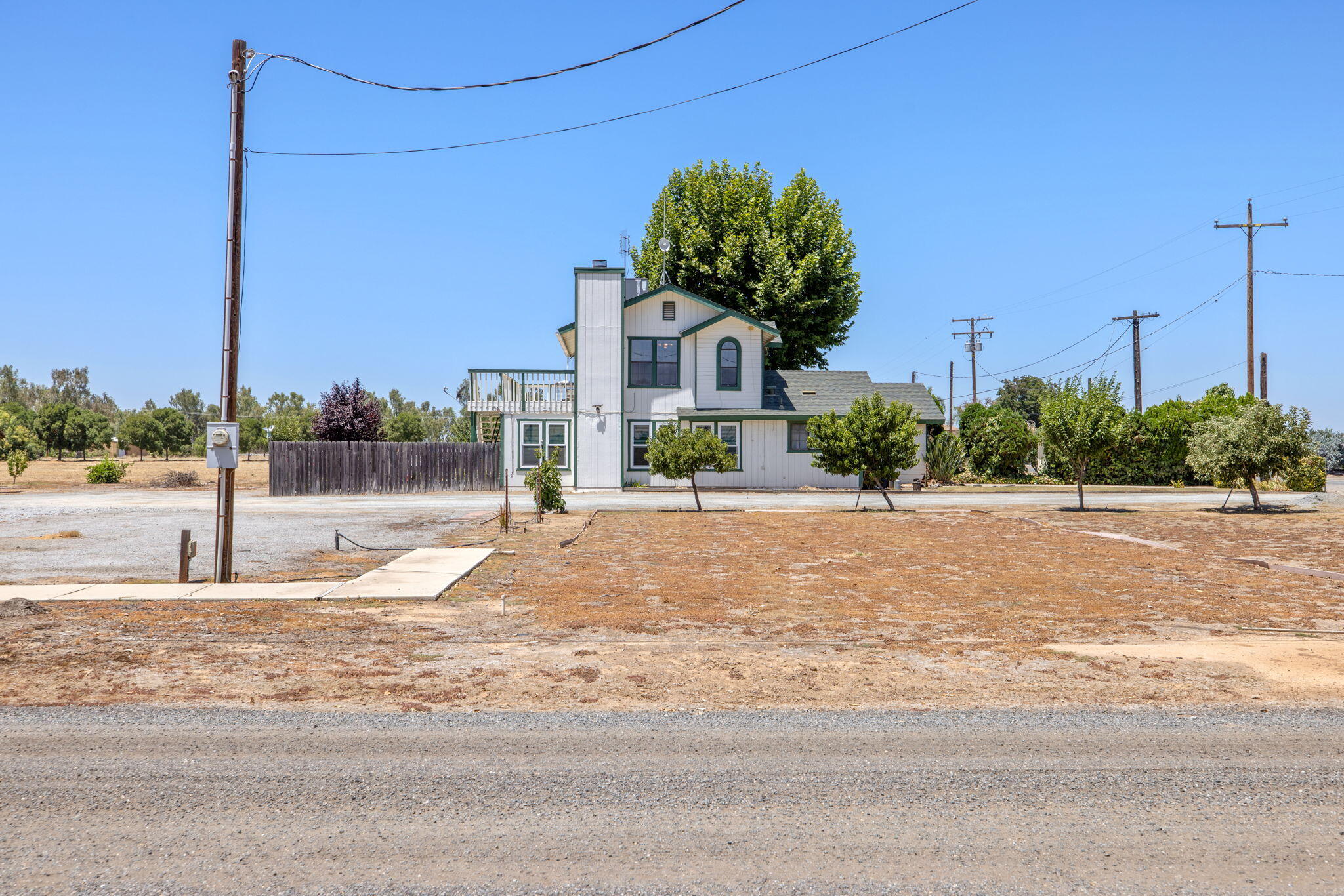20205 Avenue 264, Exeter, CA 93221