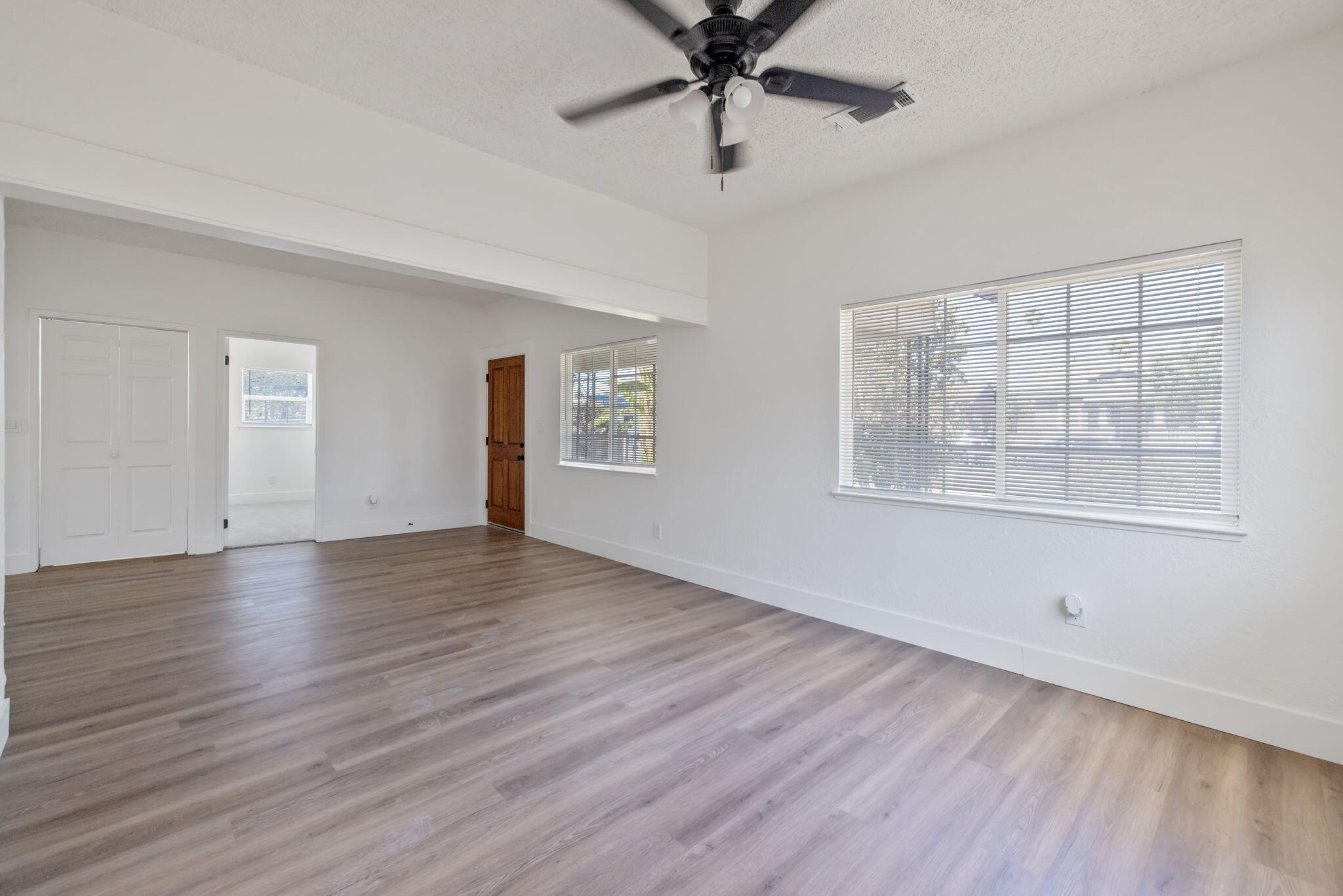 2640 S 11th St, Fresno, CA 93725