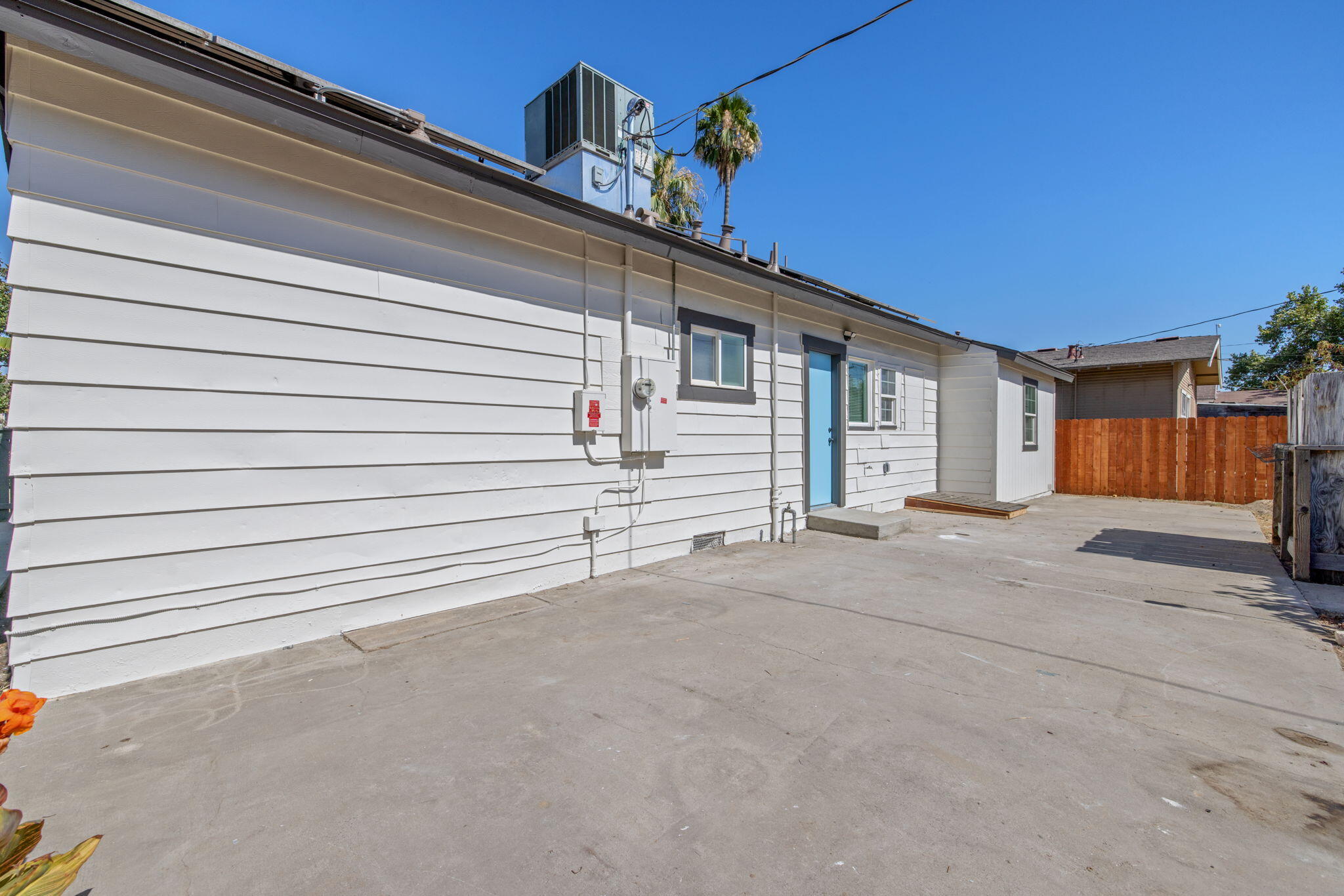 2640 S 11th St, Fresno, CA 93725