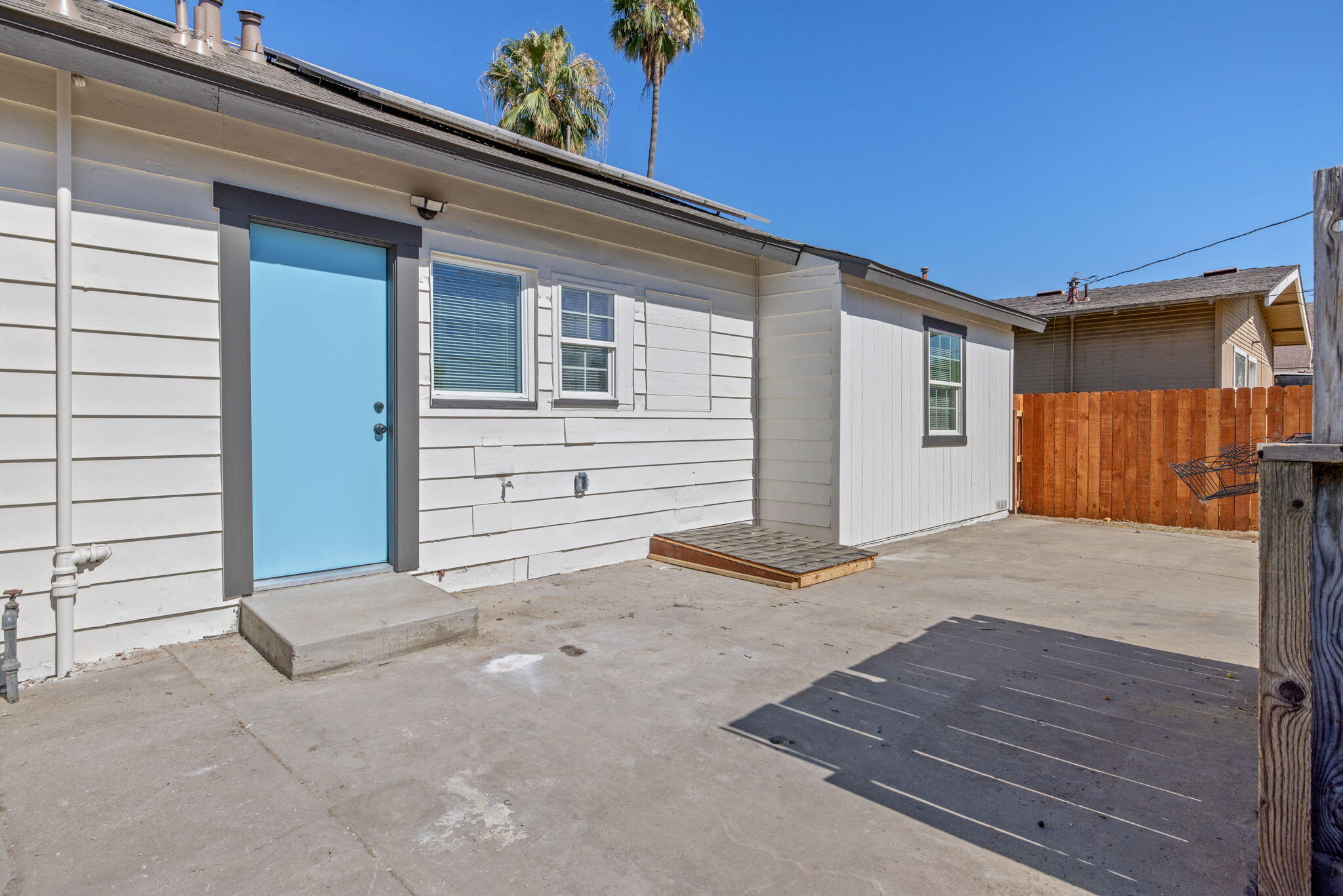 2640 S 11th St, Fresno, CA 93725