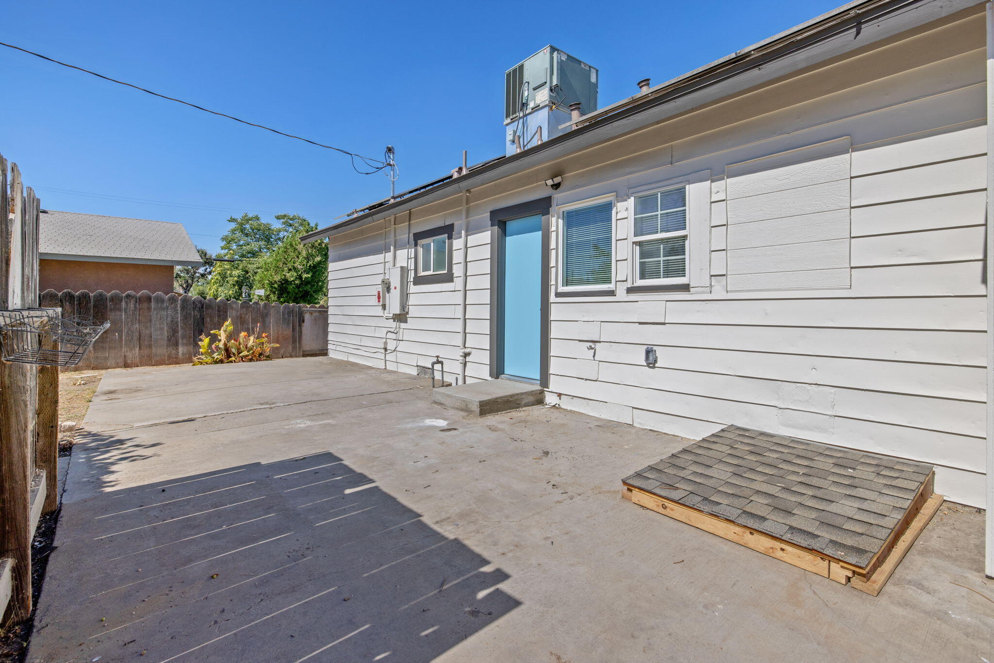2640 S 11th St, Fresno, CA 93725