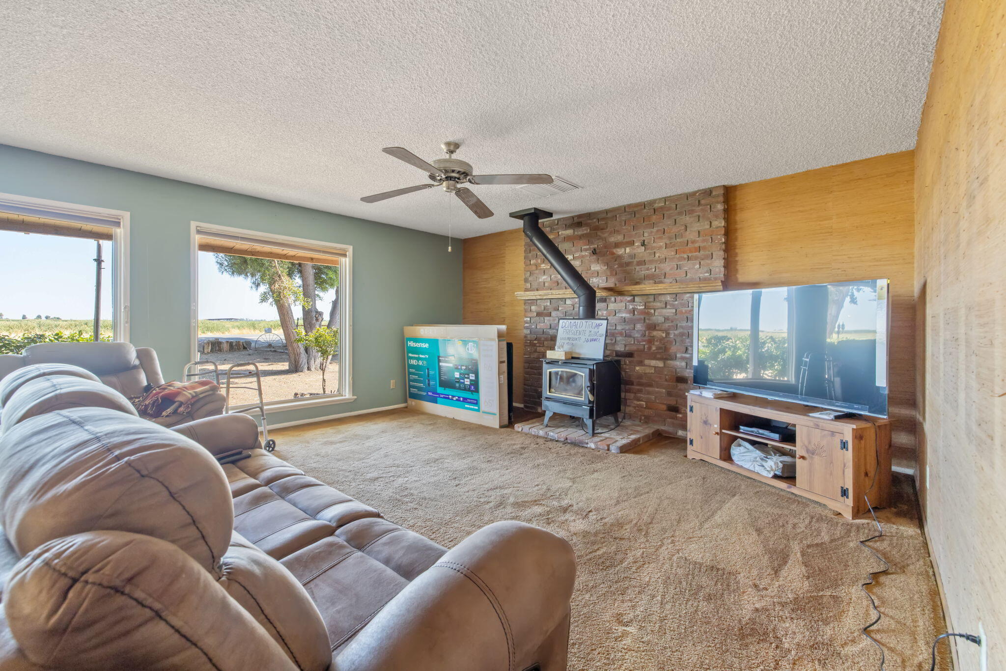 16565 Lacey Blvd, Lemoore, CA 93245