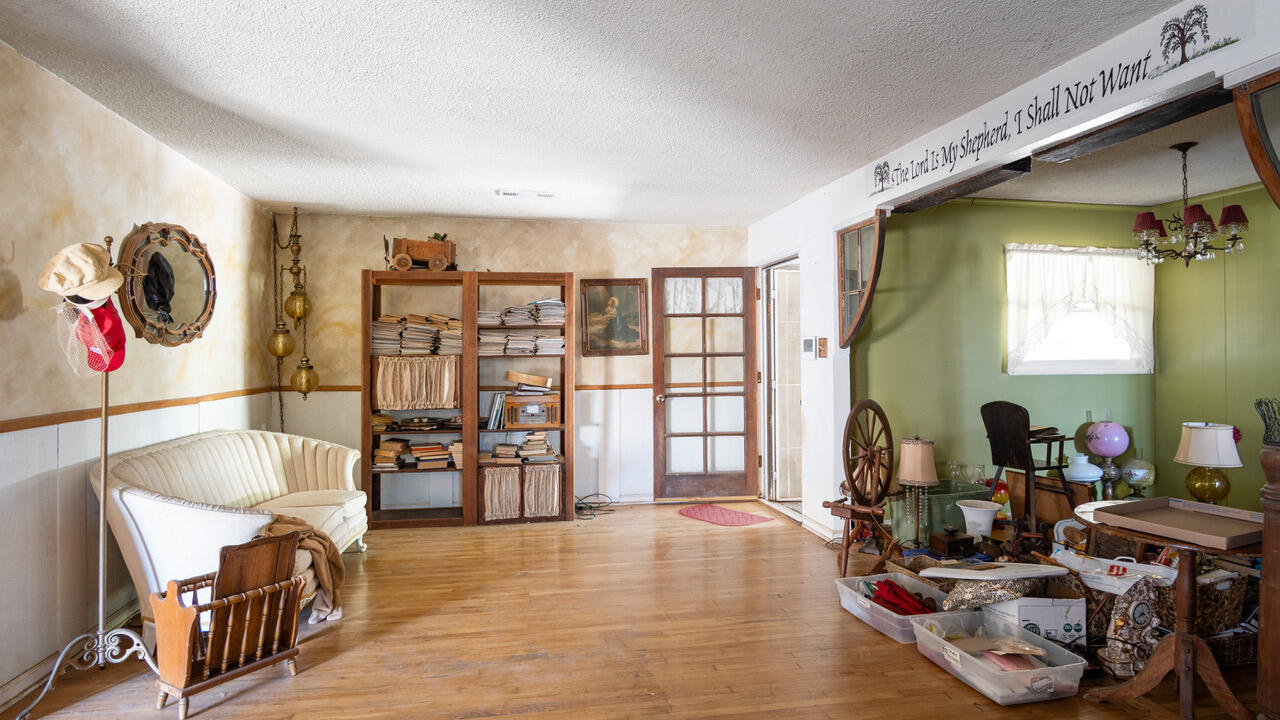 24351 Ave 216, Lindsay, CA 93247
