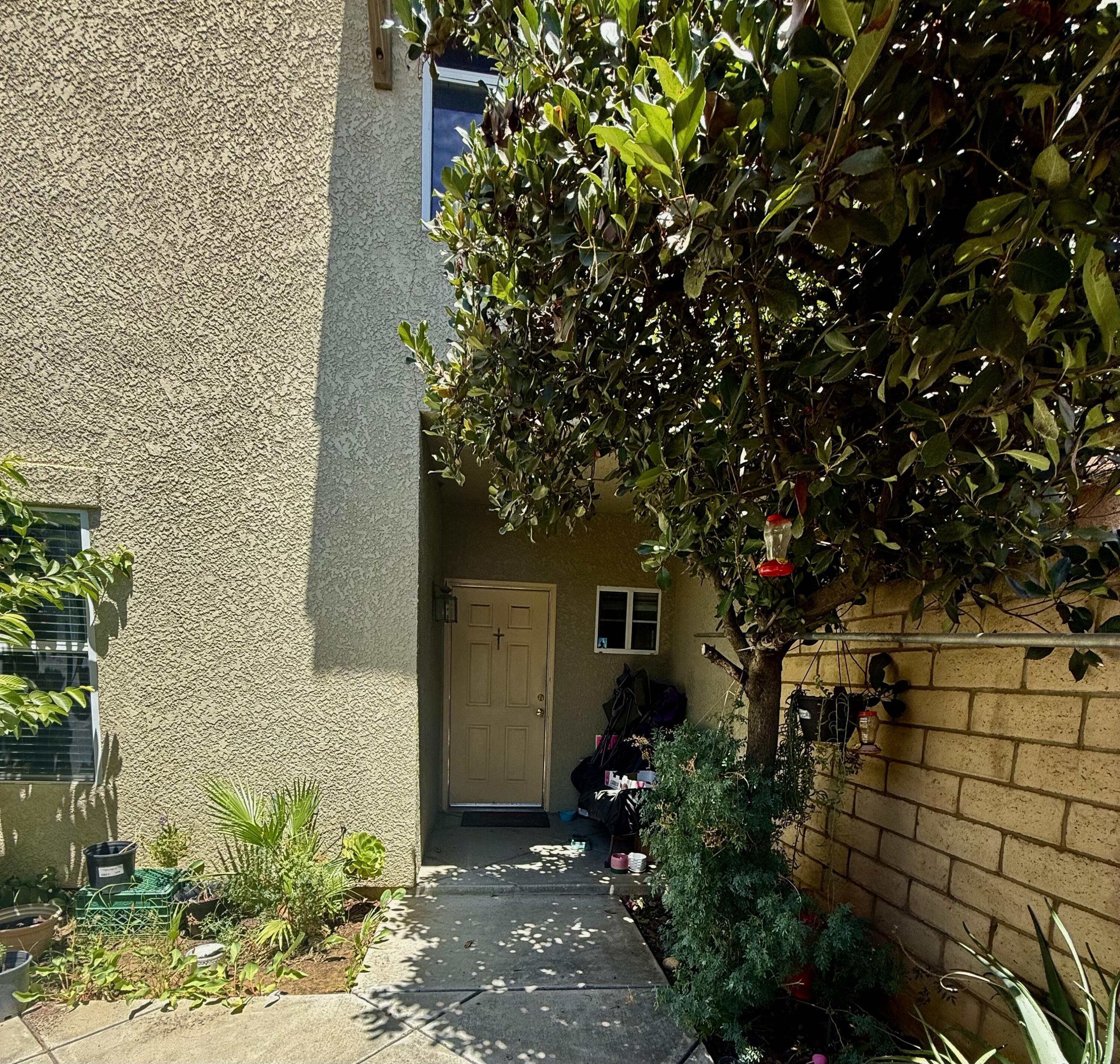 169 W Samoa St, Lindsay, CA 93247