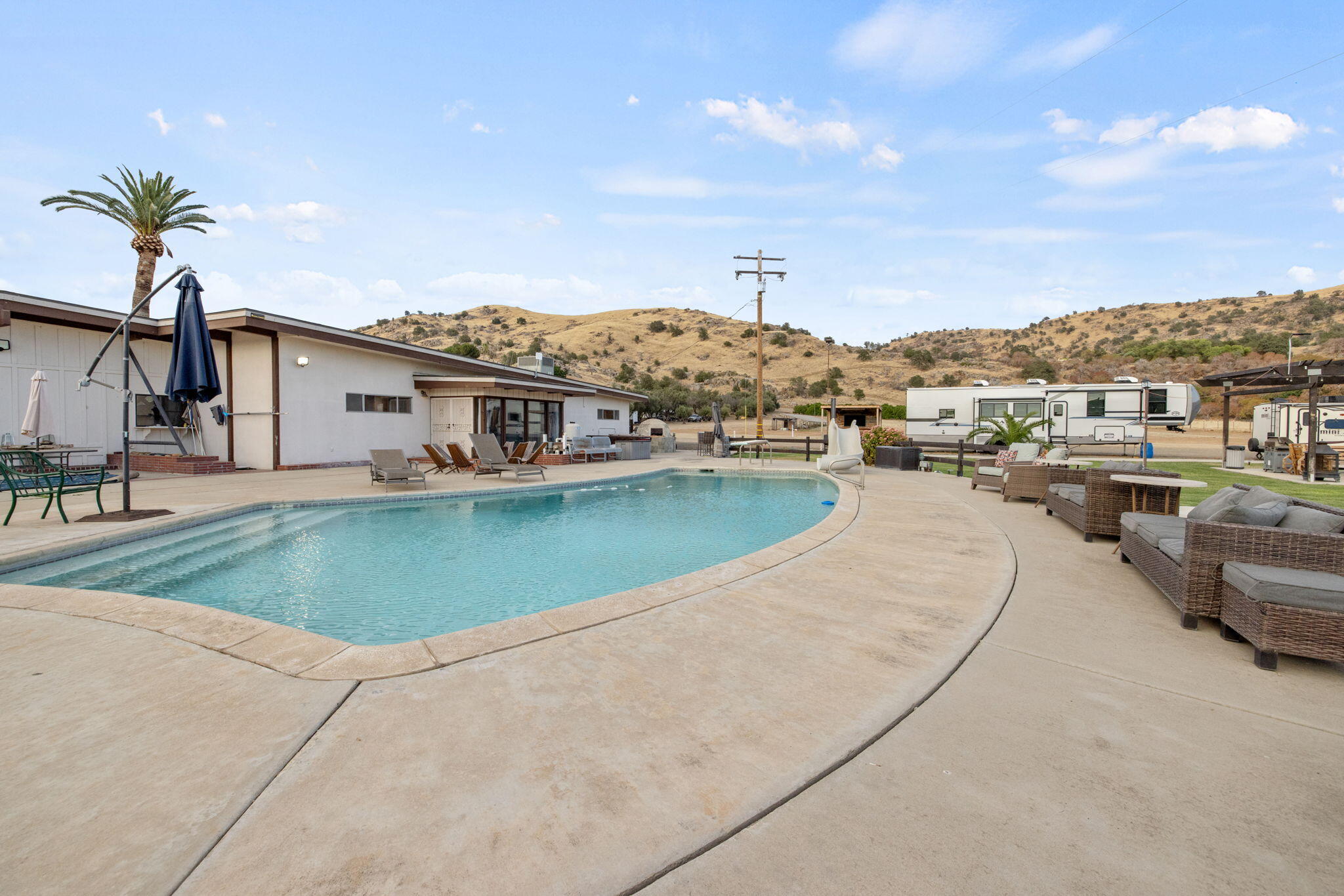 31204 Sierra Dr #4, Exeter, CA 93221