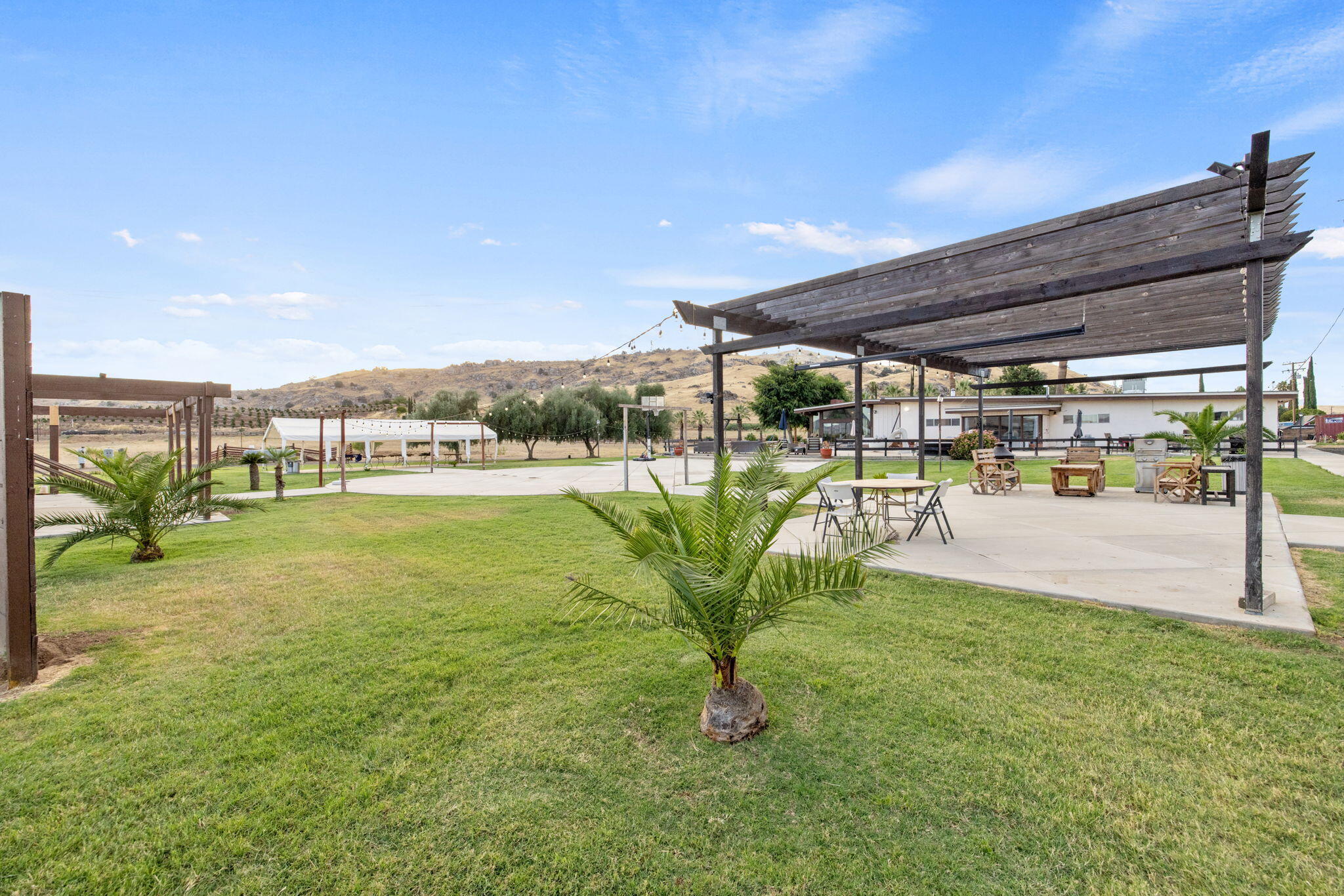 31204 Sierra Dr #4, Exeter, CA 93221